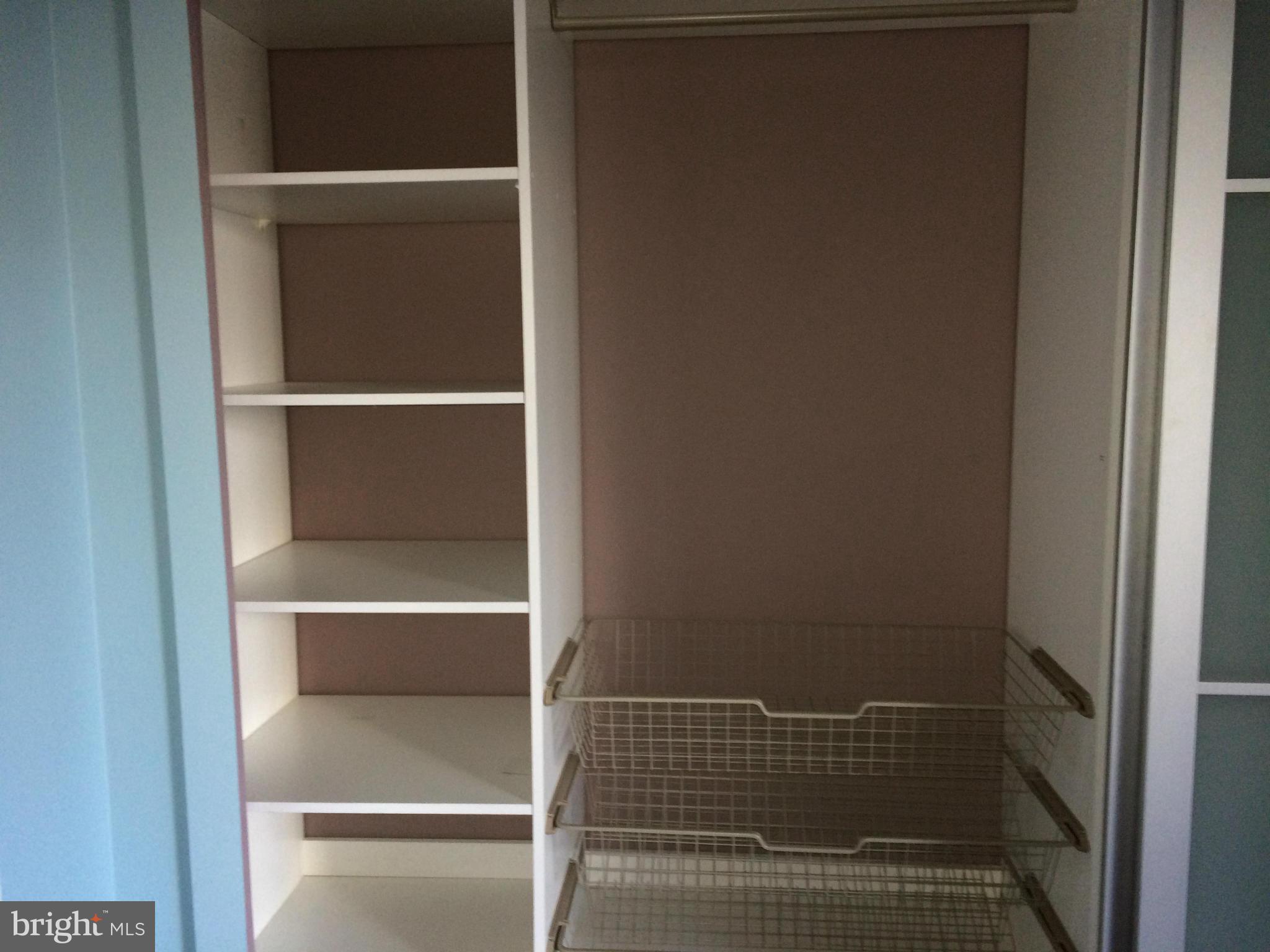 BRISTOL SQUARE - Residential Lease