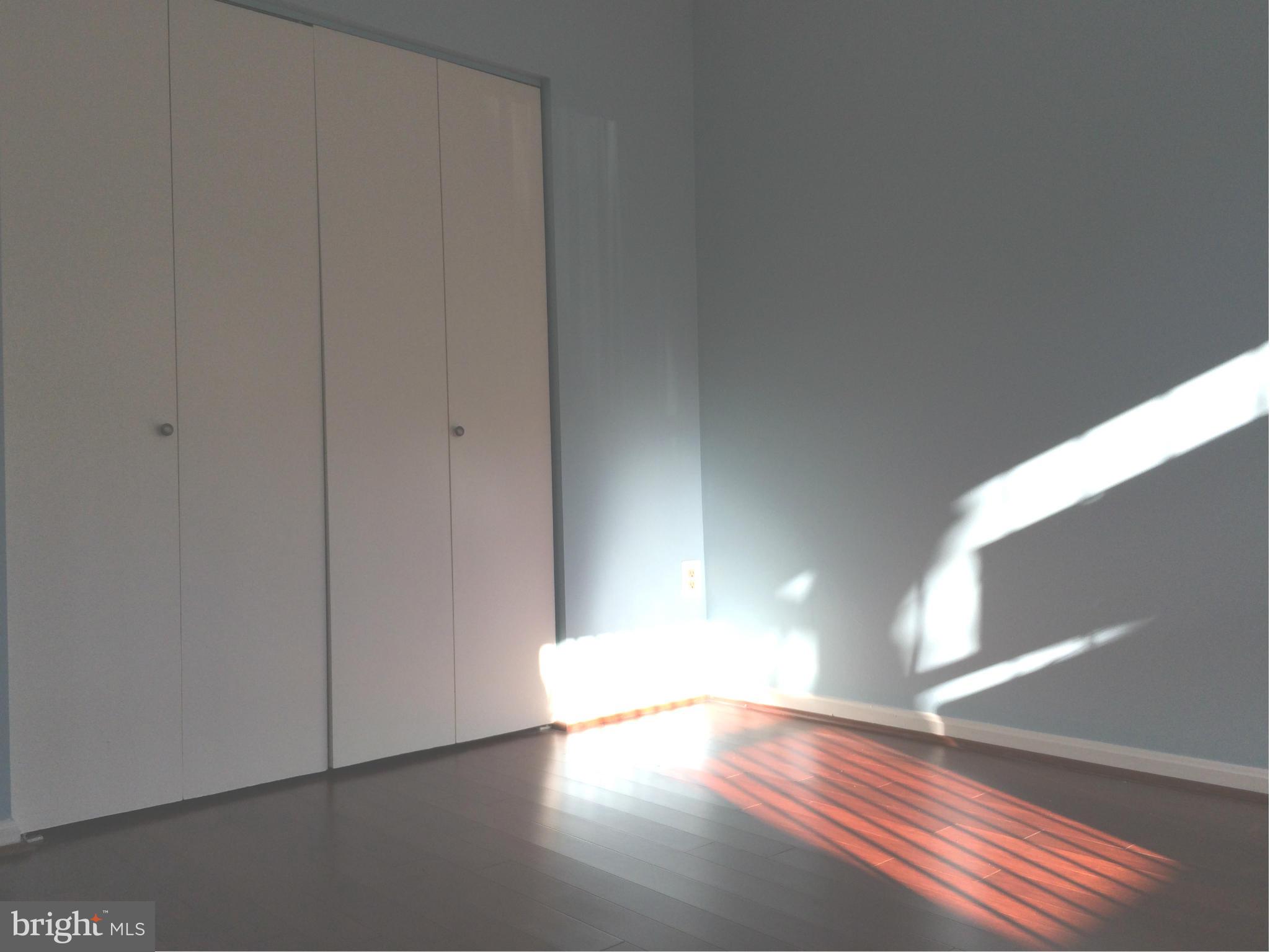 BRISTOL SQUARE - Residential Lease