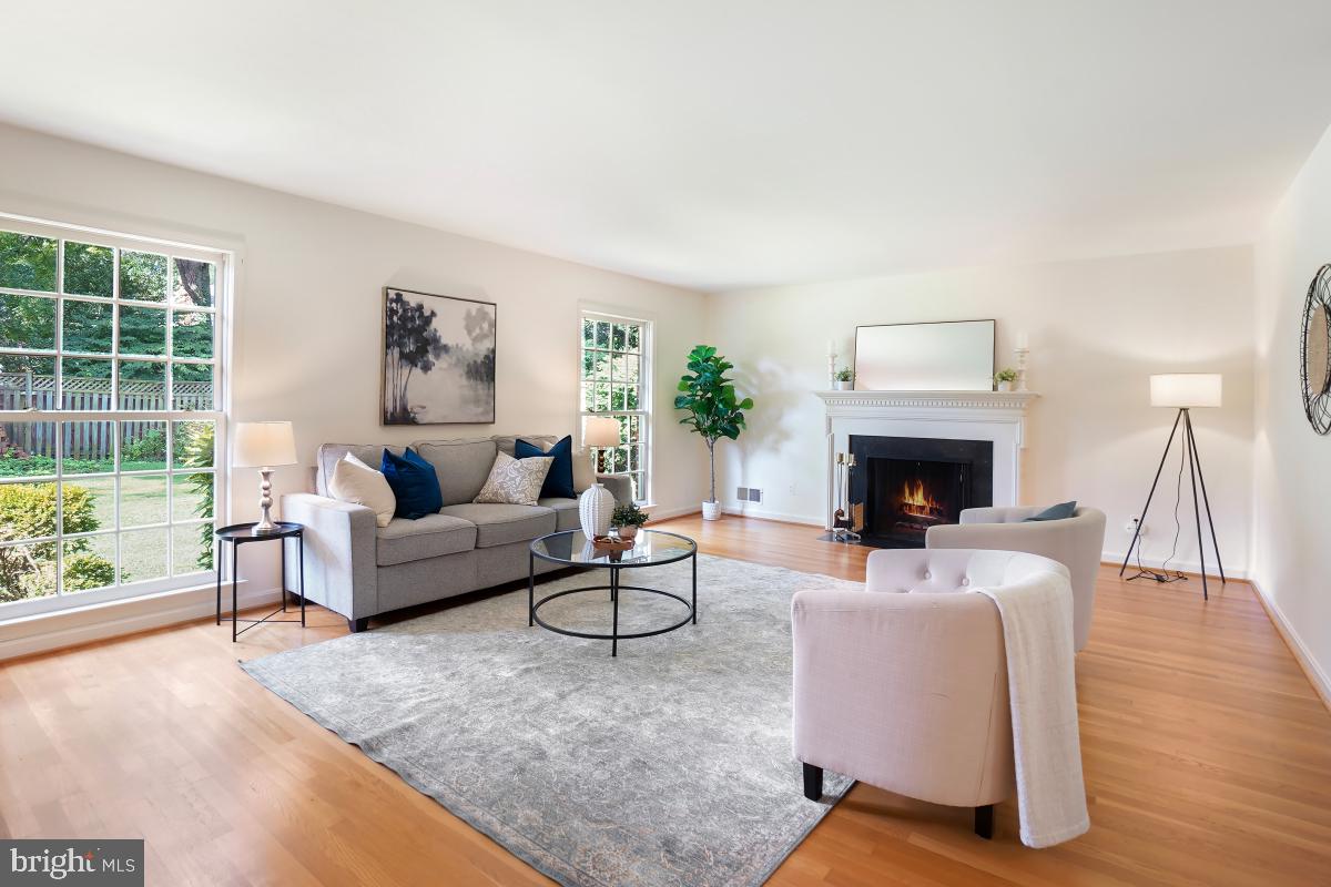 KENWOOD PARK - Residential