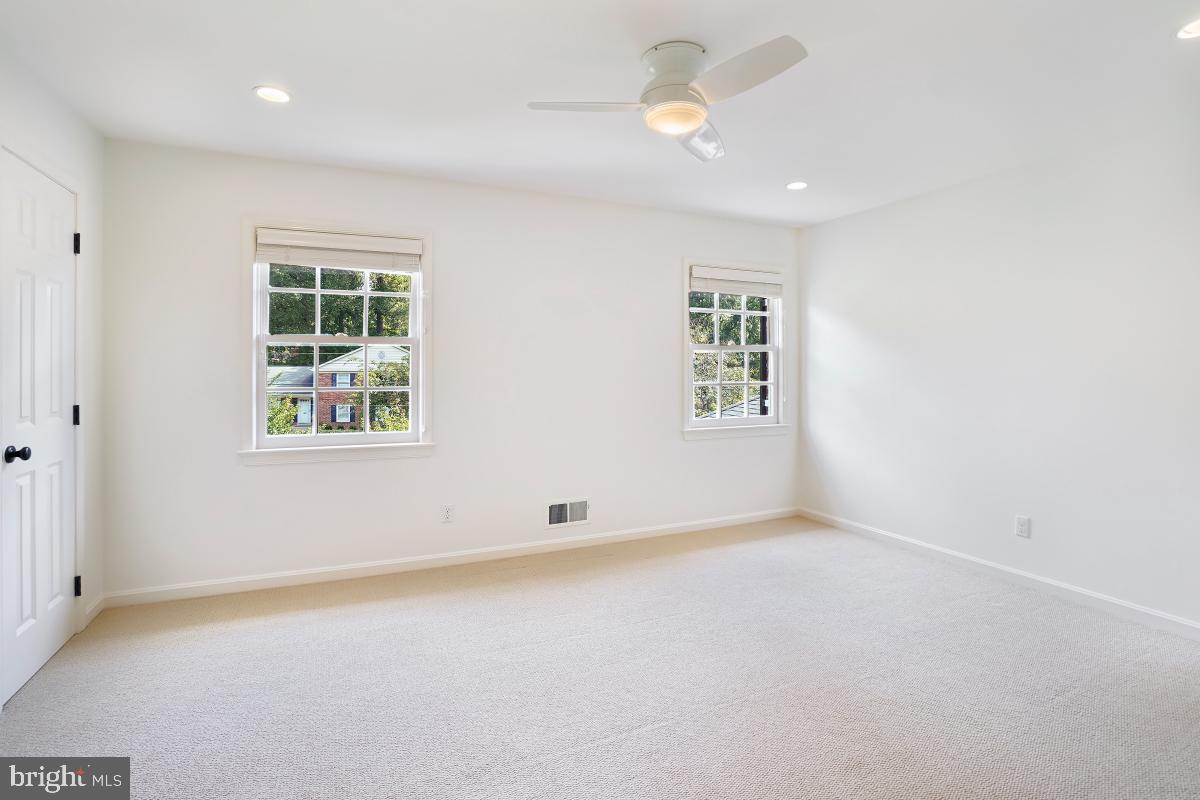 KENWOOD PARK - Residential