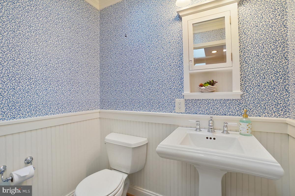 KENWOOD PARK - Residential