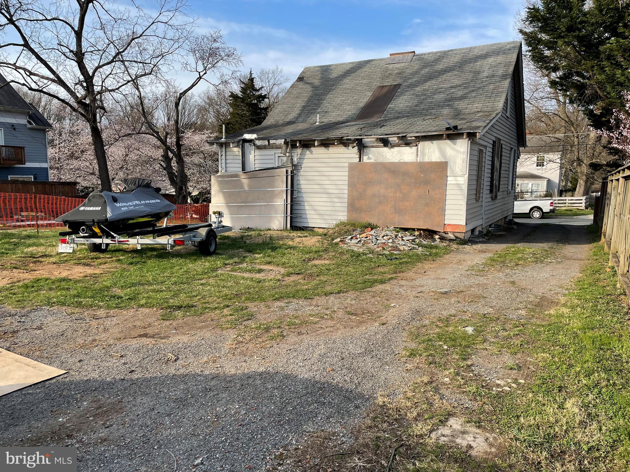 KEN GAR - Residential