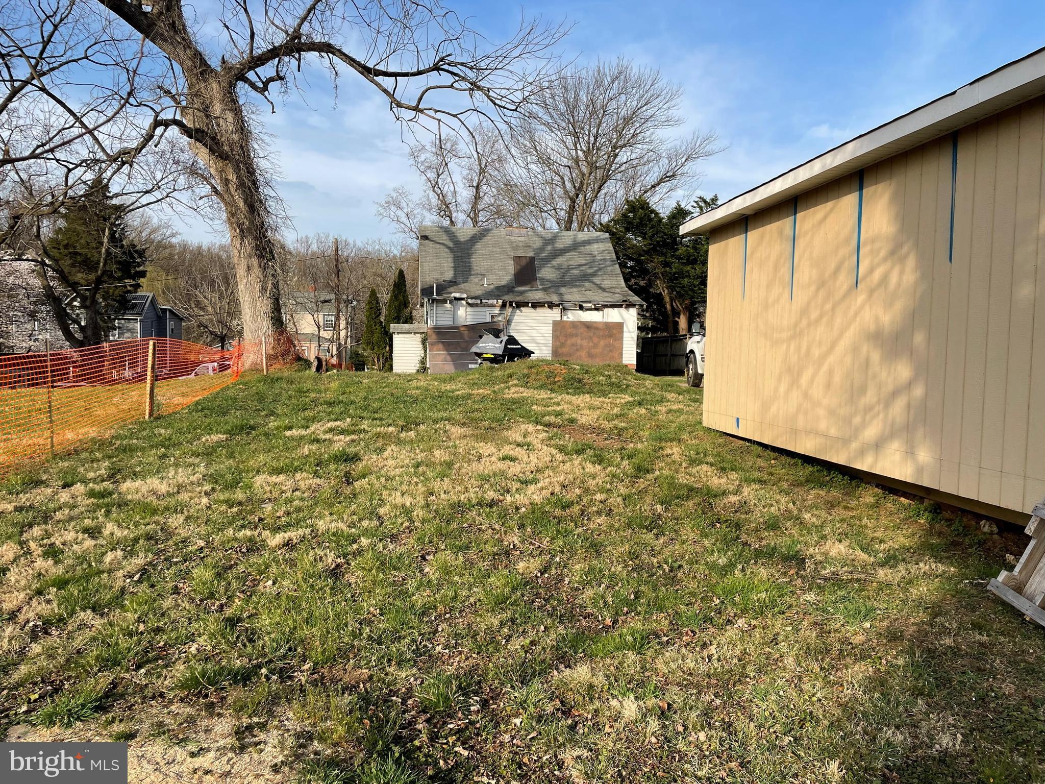 KEN GAR - Residential