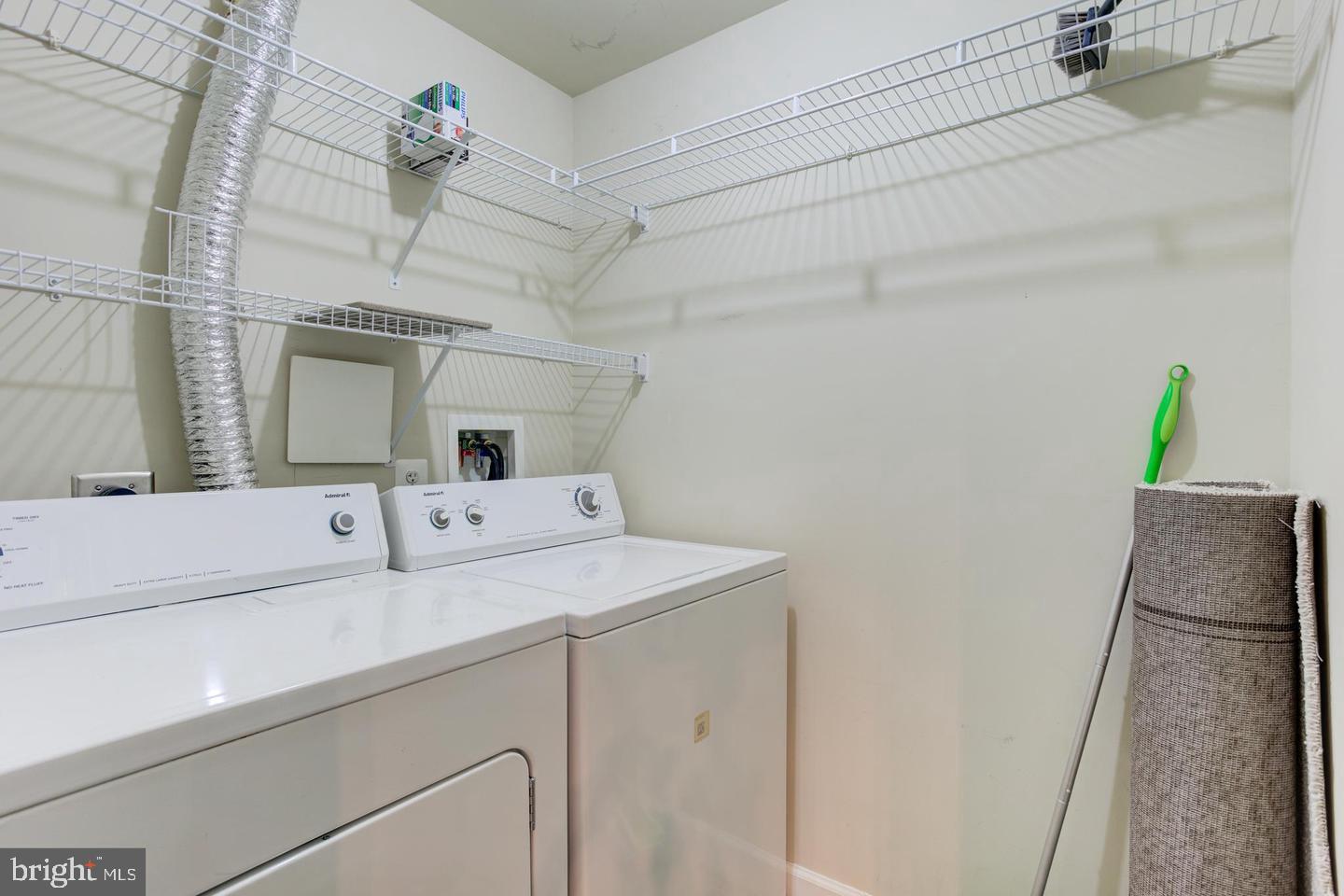 ROSEBROOK - Residential Lease