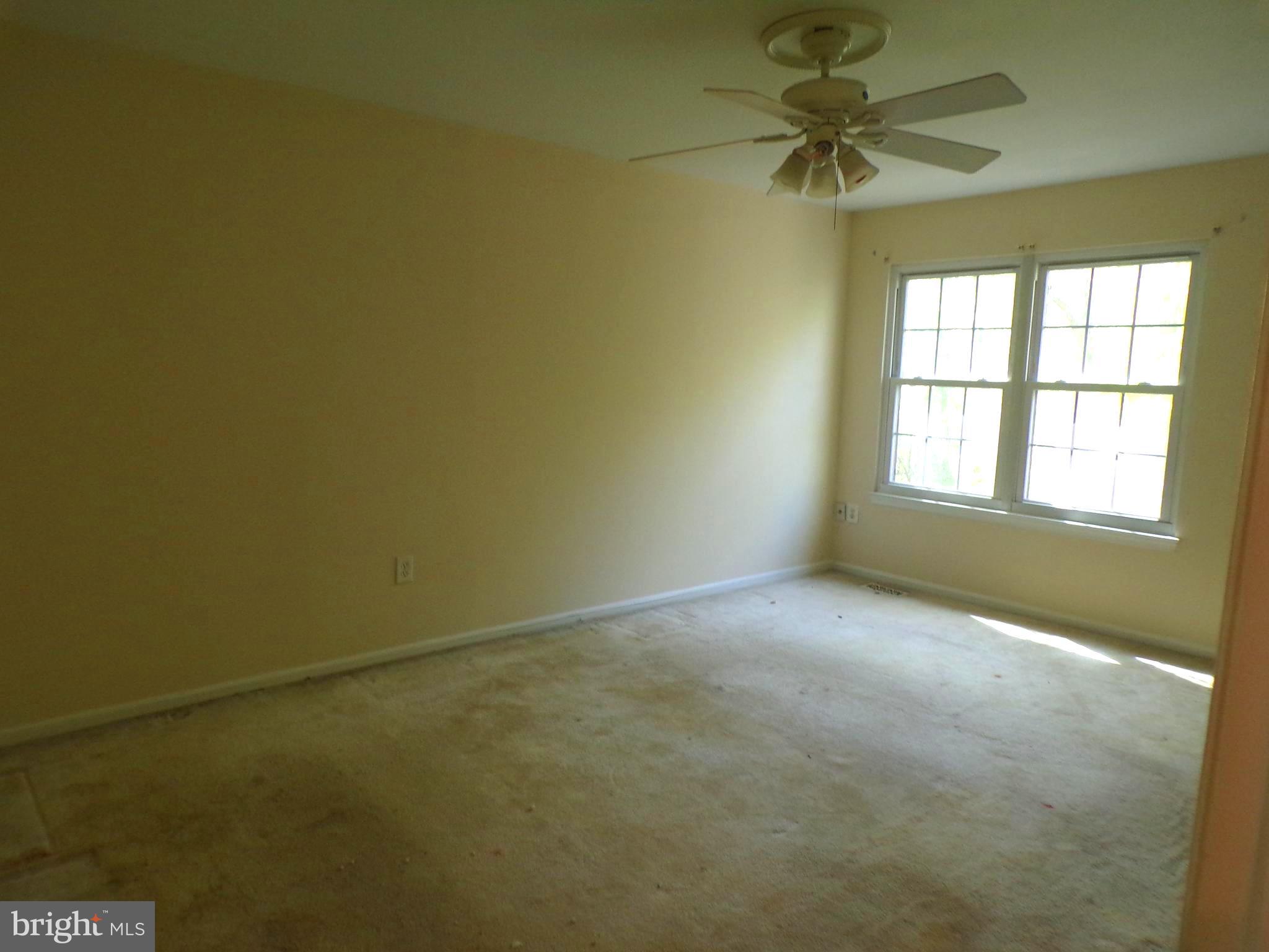 SPRINGFIELD OAKS - Residential