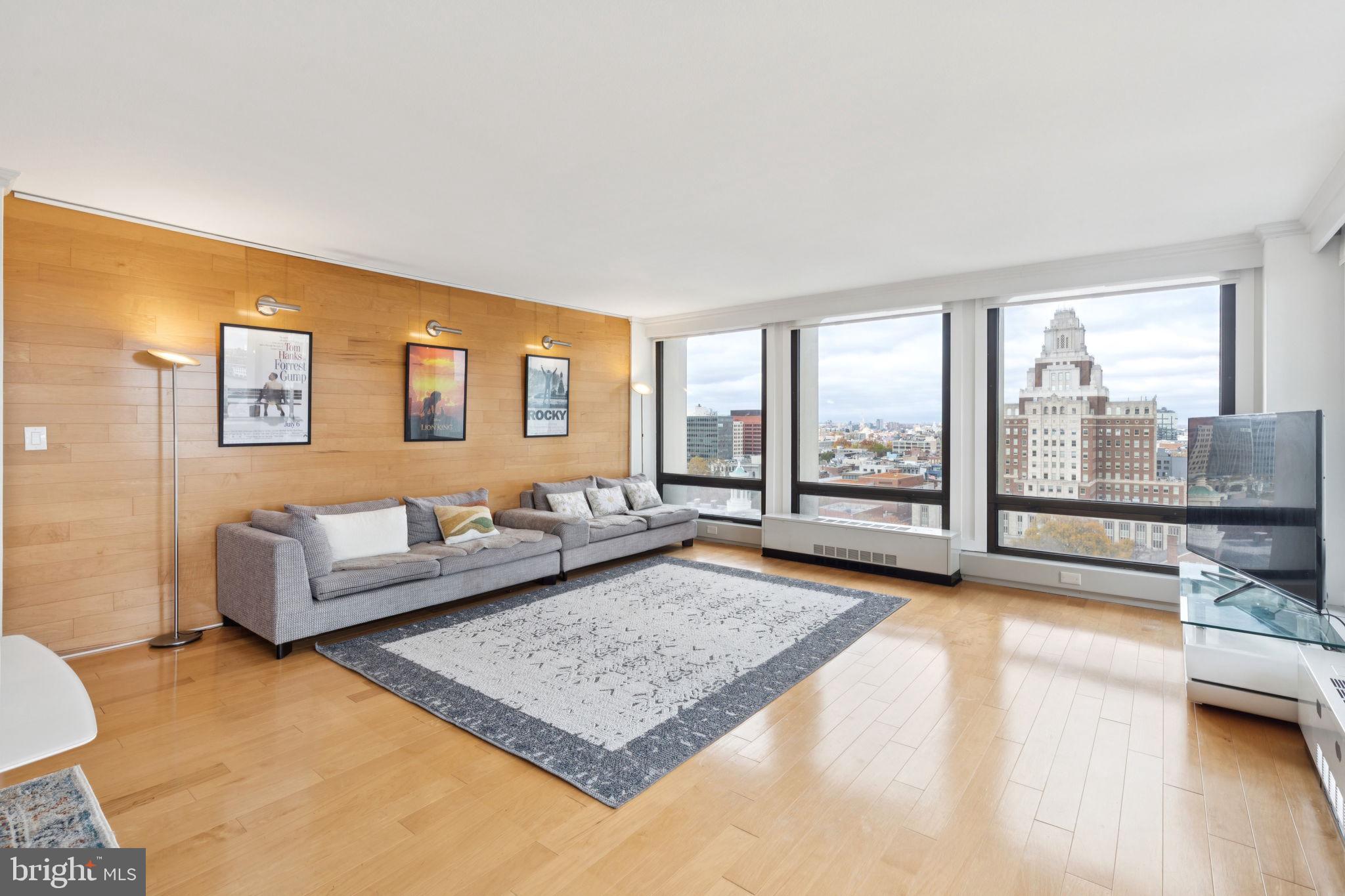 210 LOCUST STREET 15AW