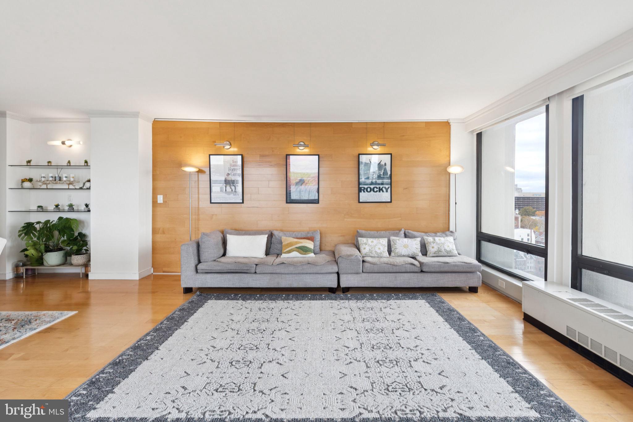 210 LOCUST STREET 15AW