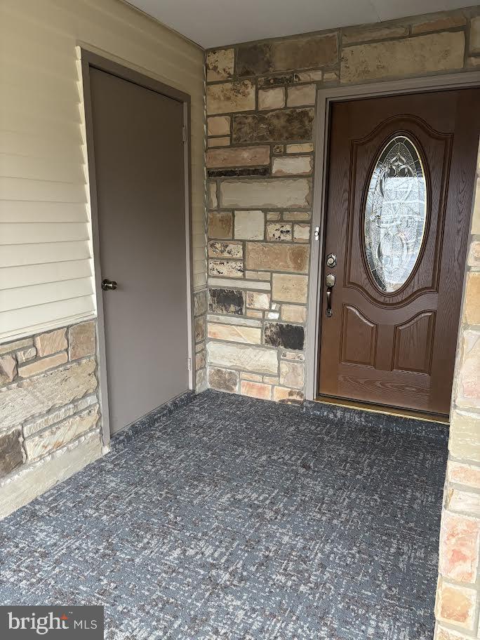 30 CHESTERFIELD COURT