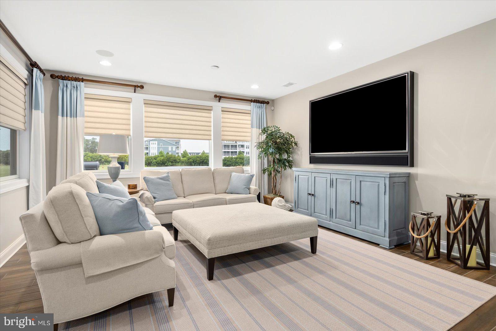 BAYSIDE - Residential