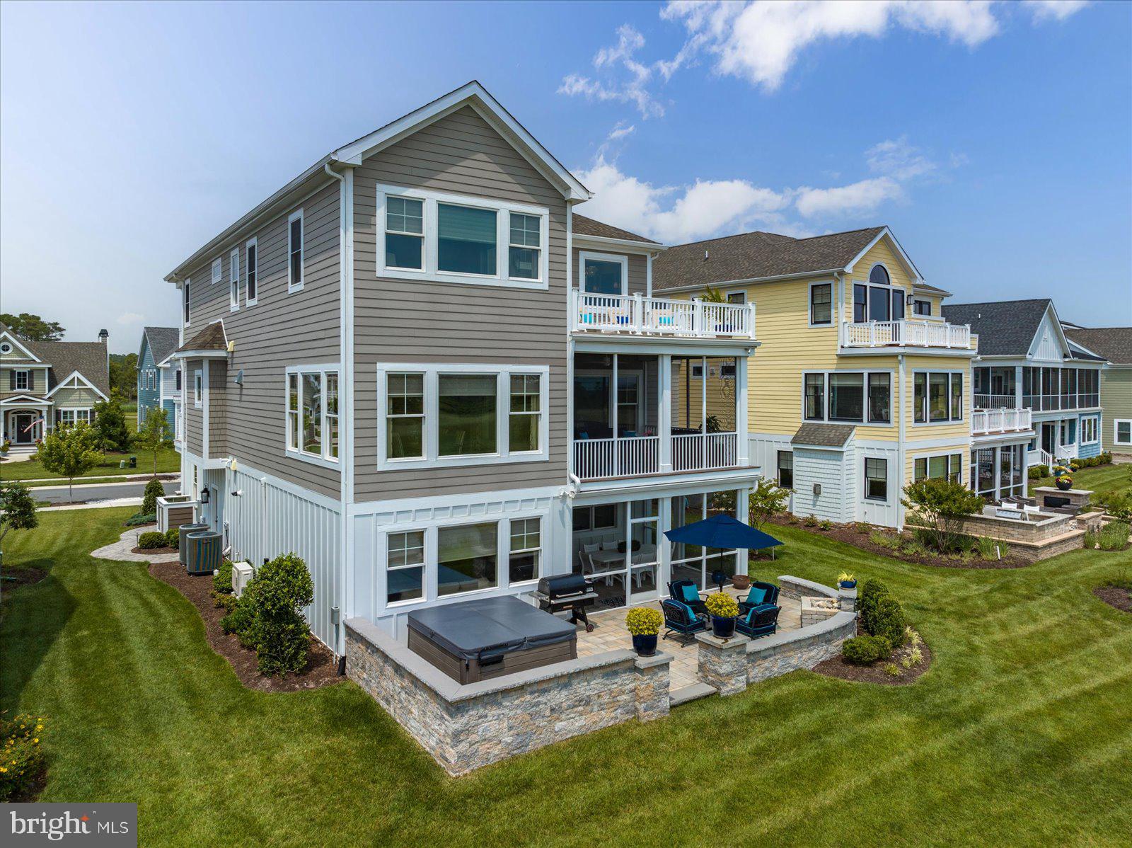 BAYSIDE - Residential