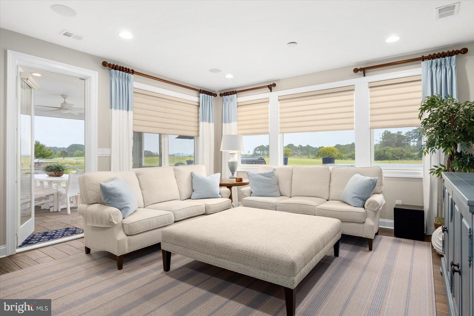 BAYSIDE - Residential