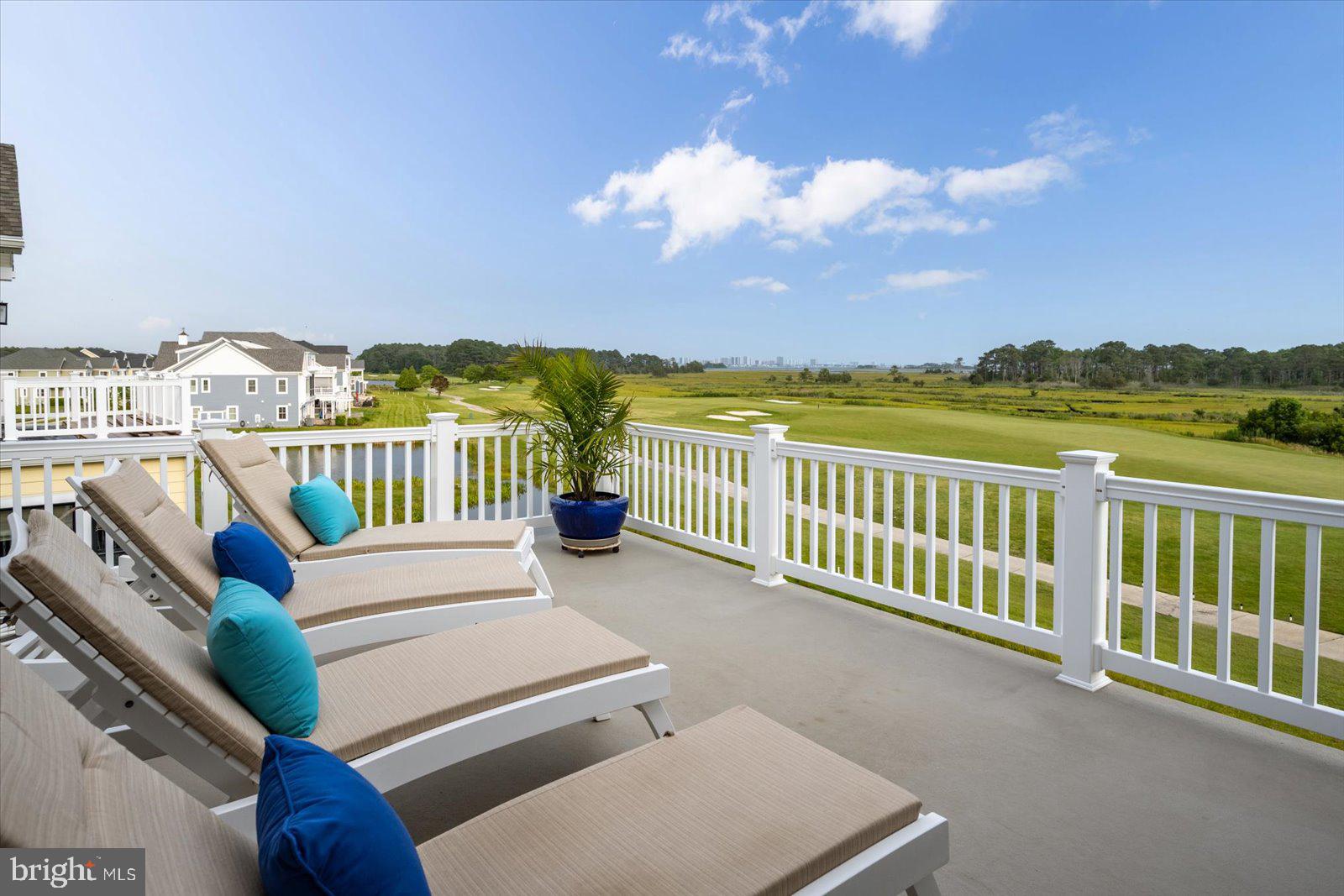 BAYSIDE - Residential