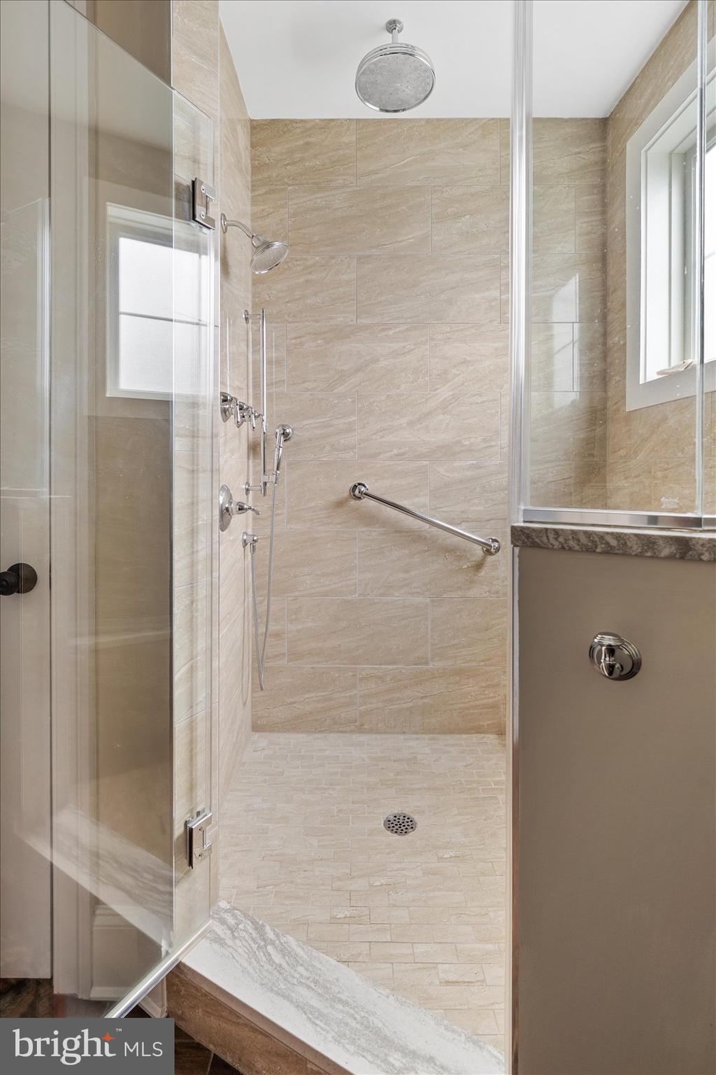 BAYSIDE - Residential