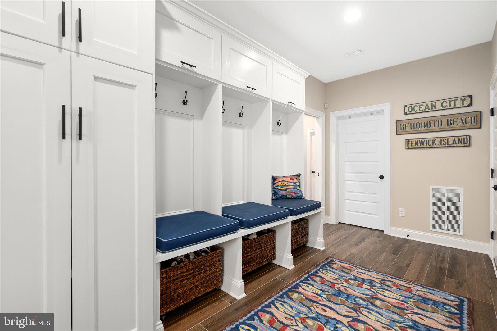 BAYSIDE - Residential