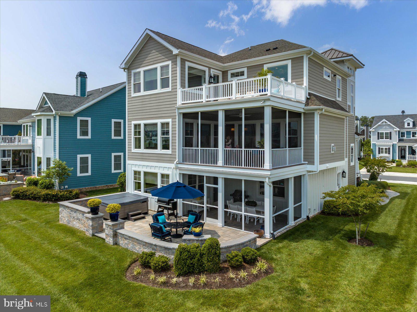 BAYSIDE - Residential