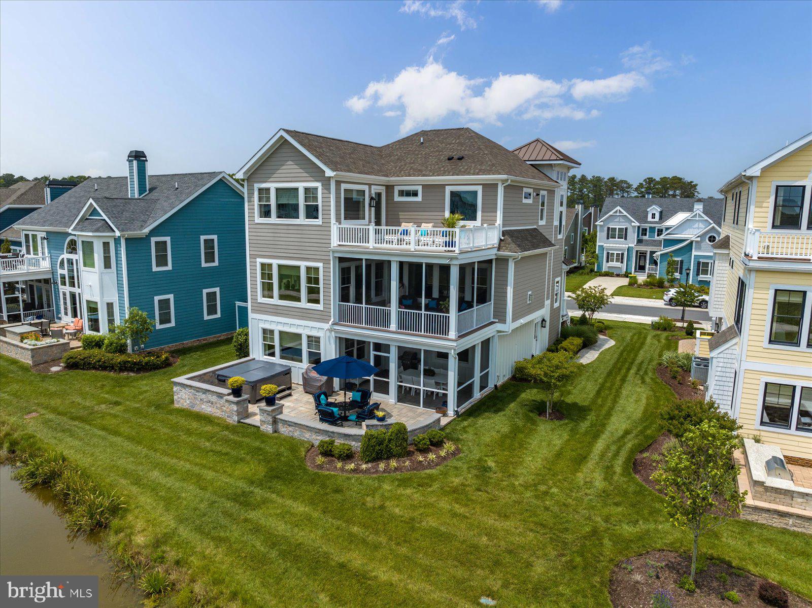 BAYSIDE - Residential