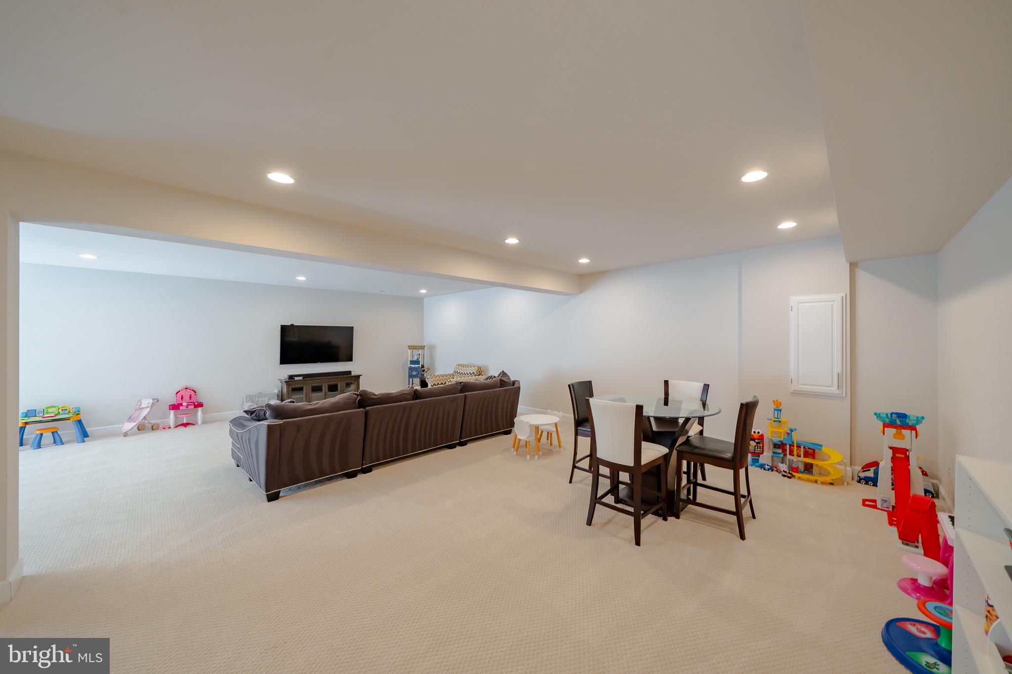 TATTERSALL - Residential