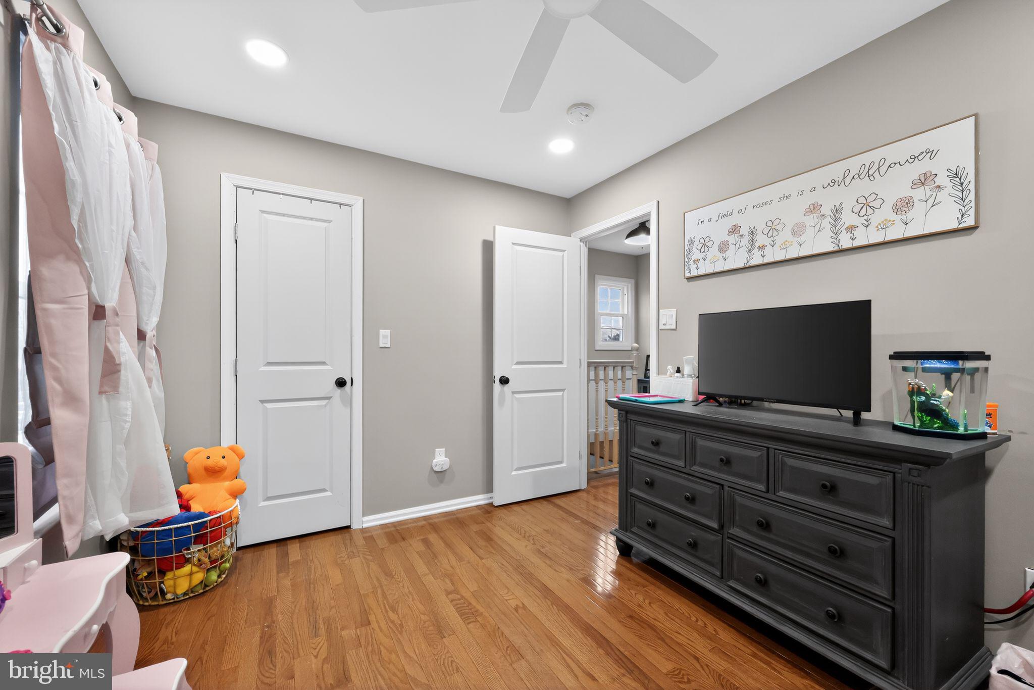 GEORGETOWN - Residential