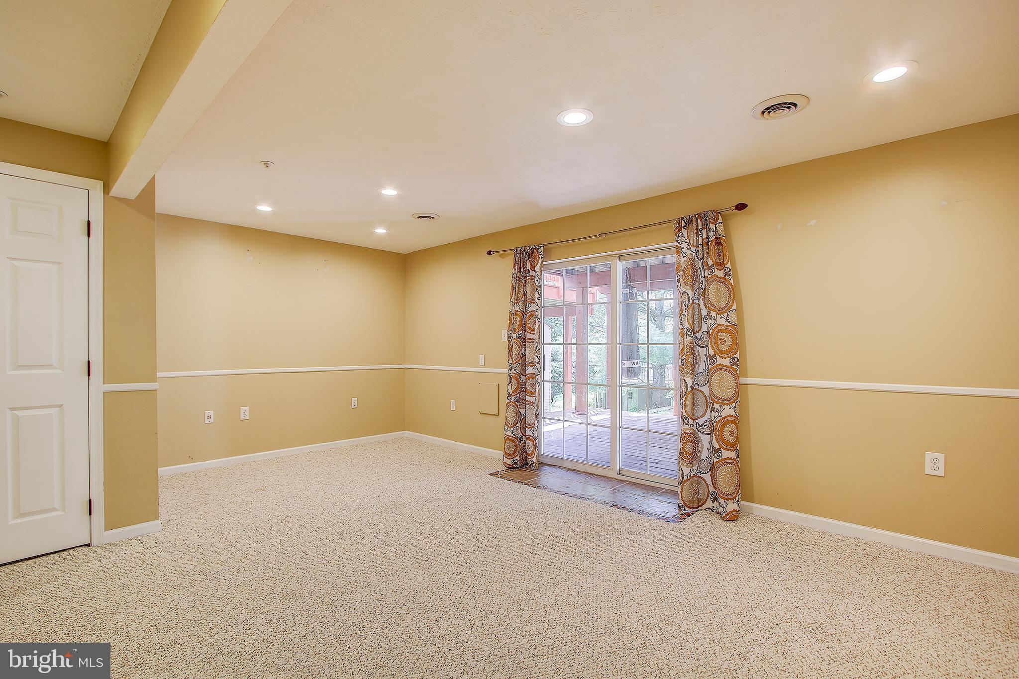 PINEY RIDGE VILLAGE - Residential Lease