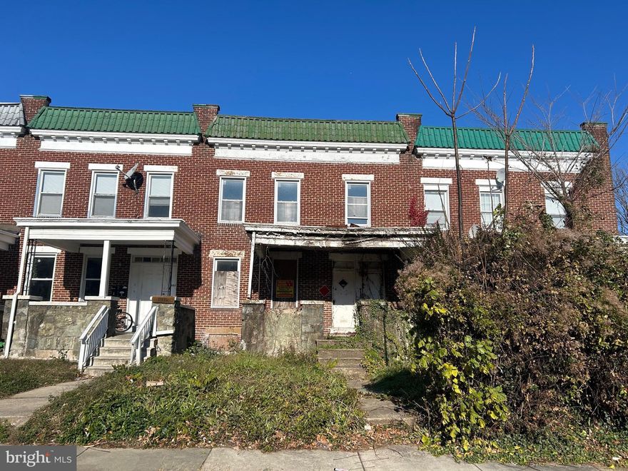 ONLINE AUCTION: Bidding begins 11/3/2025 @ 10:00 AM. Bidding ends 11/5/2025 @ 6:30 PM. List Price is Suggested Opening Bid. Deposit: $5,000.
 
This two-story townhouse is located in the Greenspring neighborhood of Baltimore City. Residents can enjoy the nearby attractions such as Druid Hill Park, Cylburn Arboretum, and Pimlico Race Course. The property is vacant. The area offers easy access to major traffic routes, including Reisterstown Road and Northern Parkway, providing convenient connectivity to Interstate 83 and other parts of Baltimore.