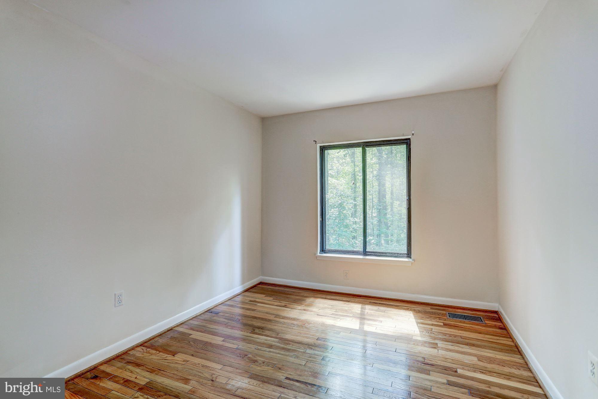 RESTON - Residential Lease