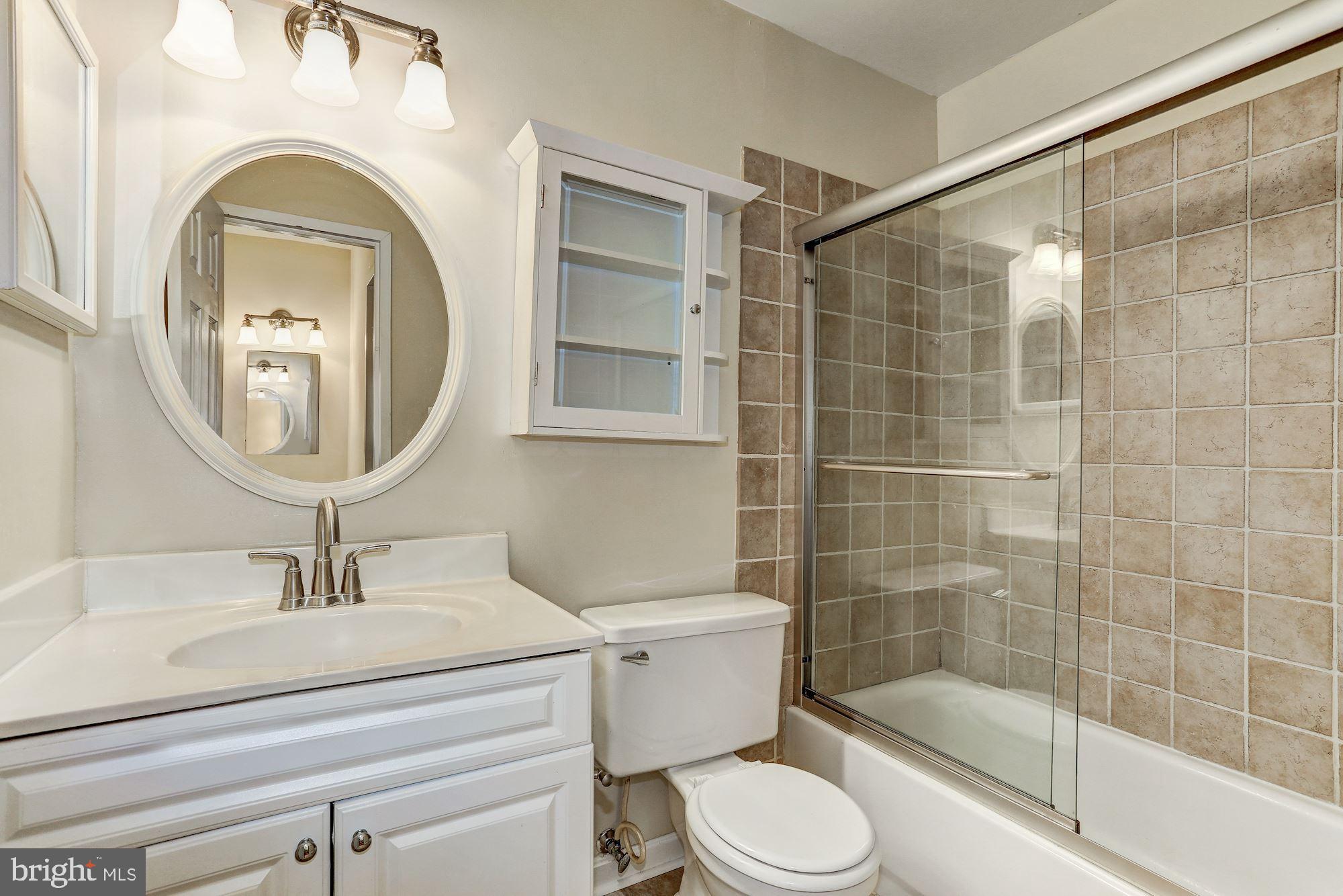 RESTON - Residential Lease