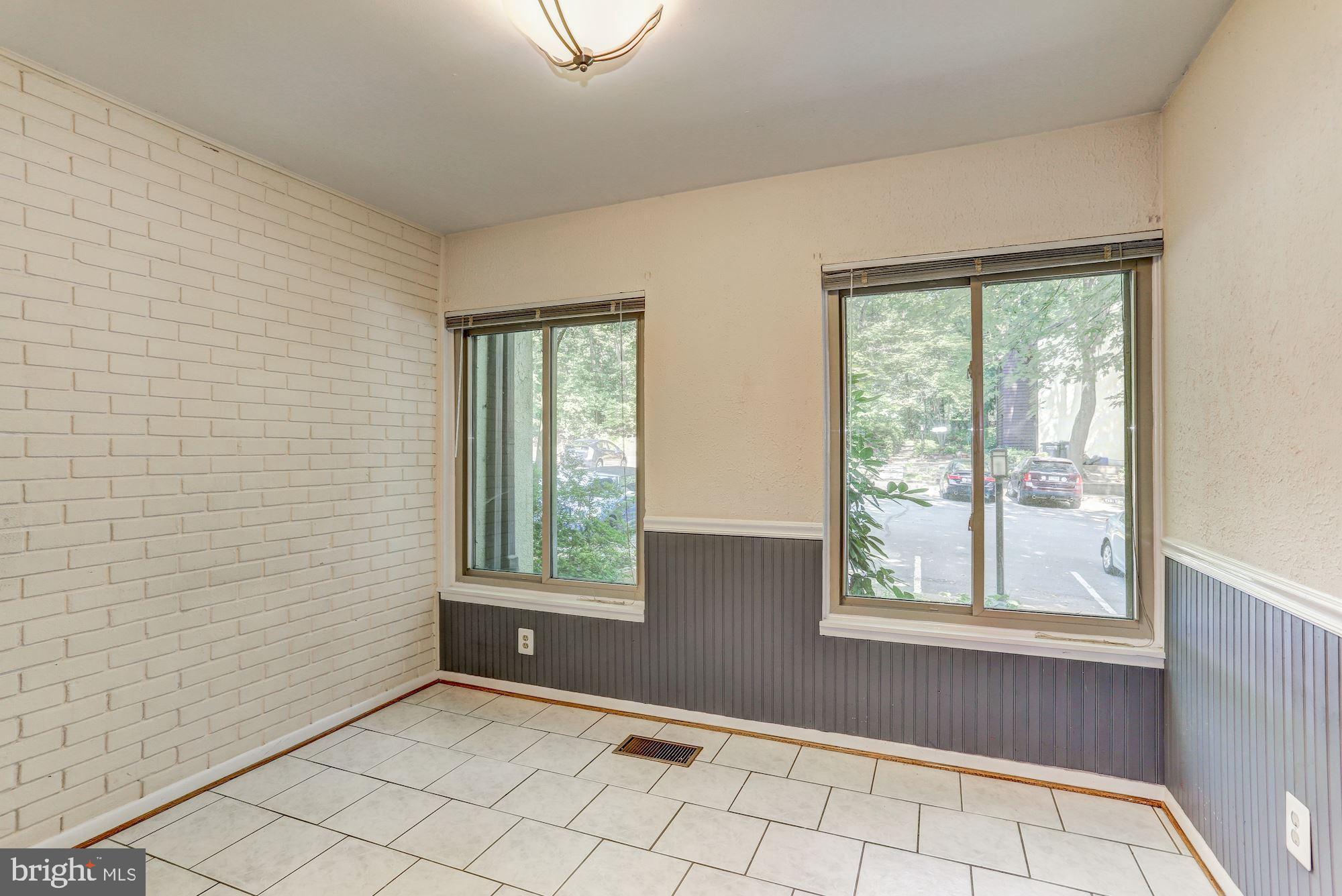 RESTON - Residential Lease