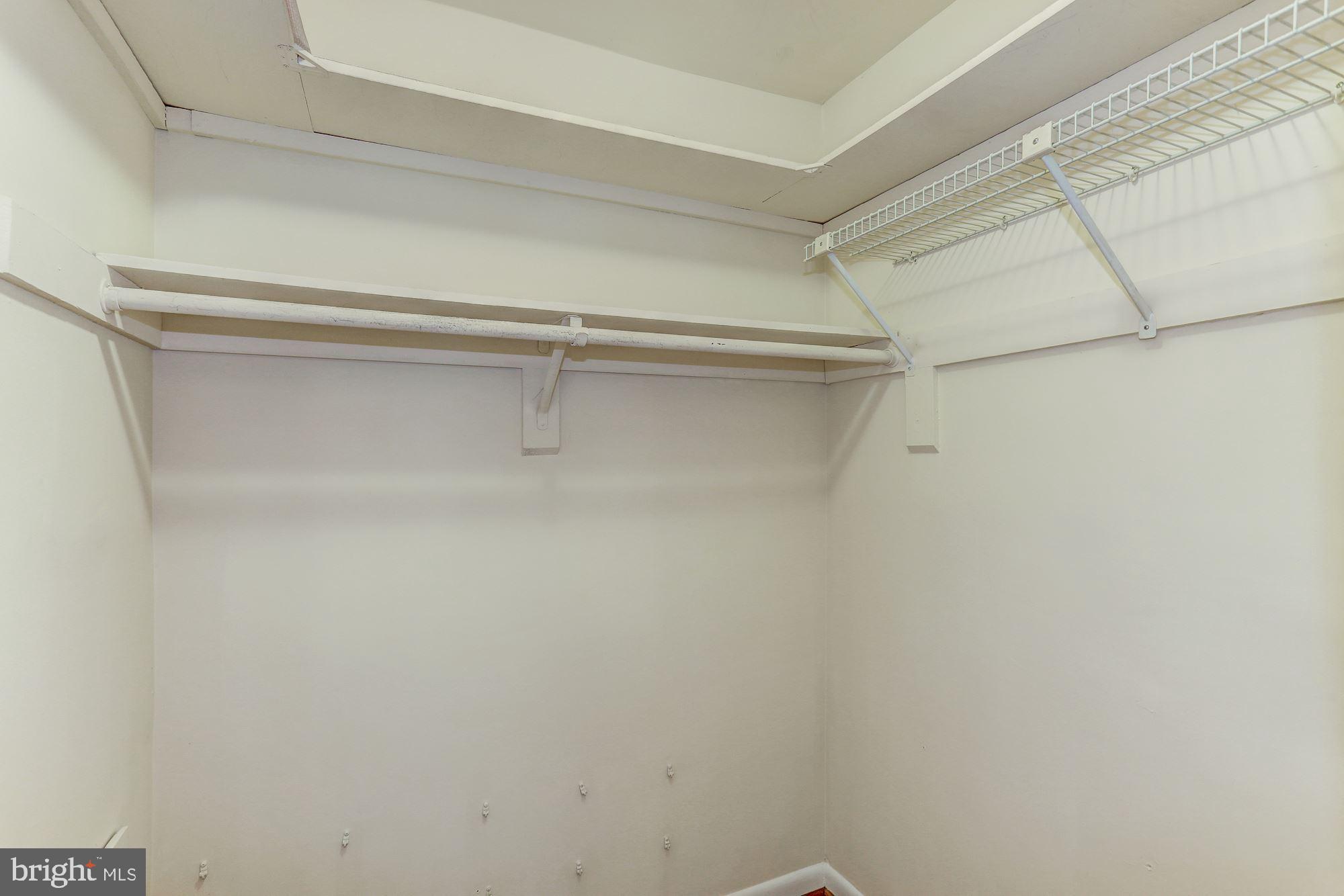 RESTON - Residential Lease