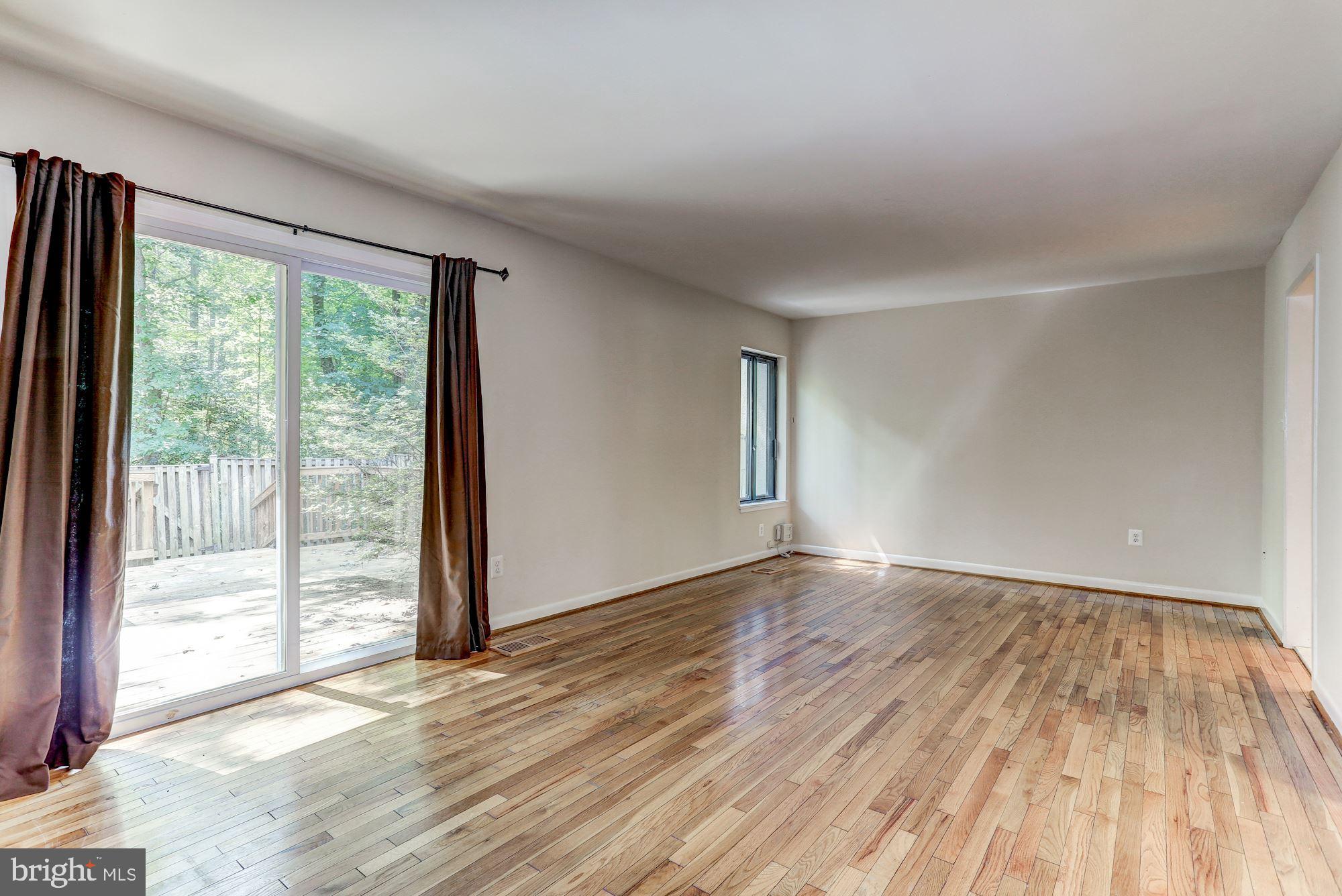 RESTON - Residential Lease