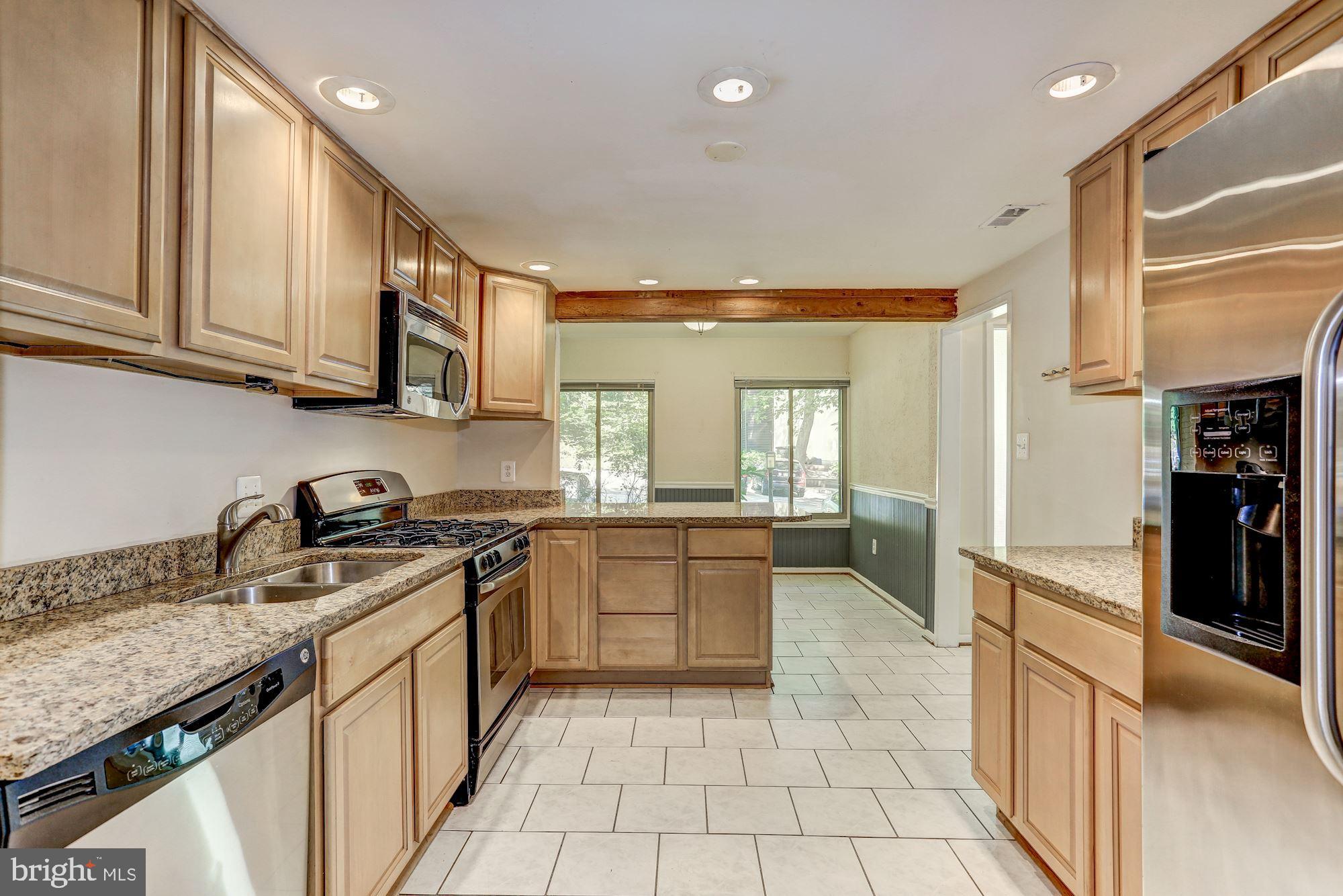 RESTON - Residential Lease