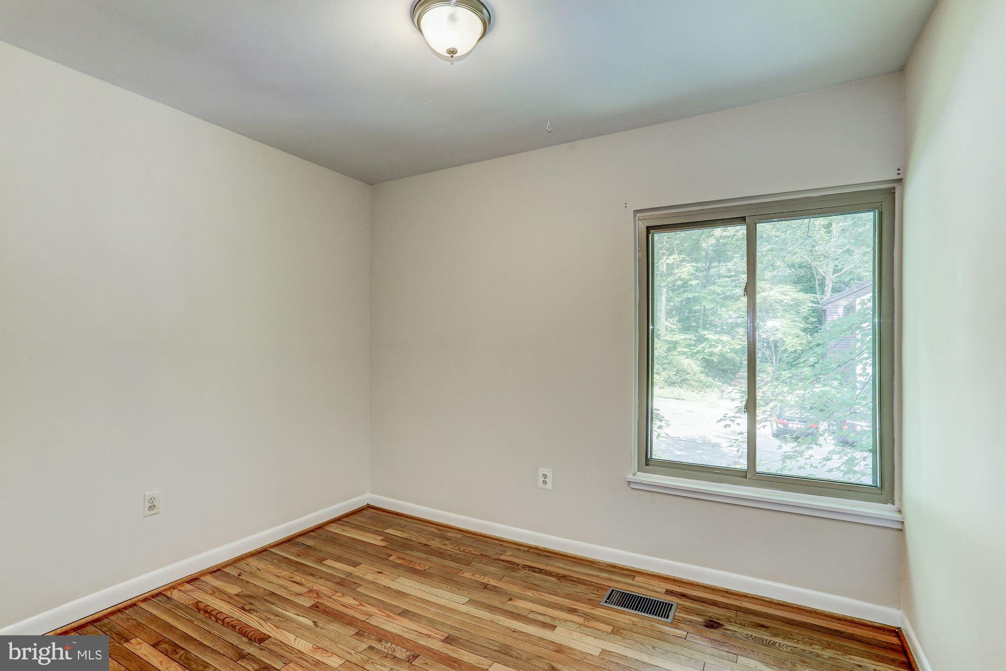 RESTON - Residential Lease