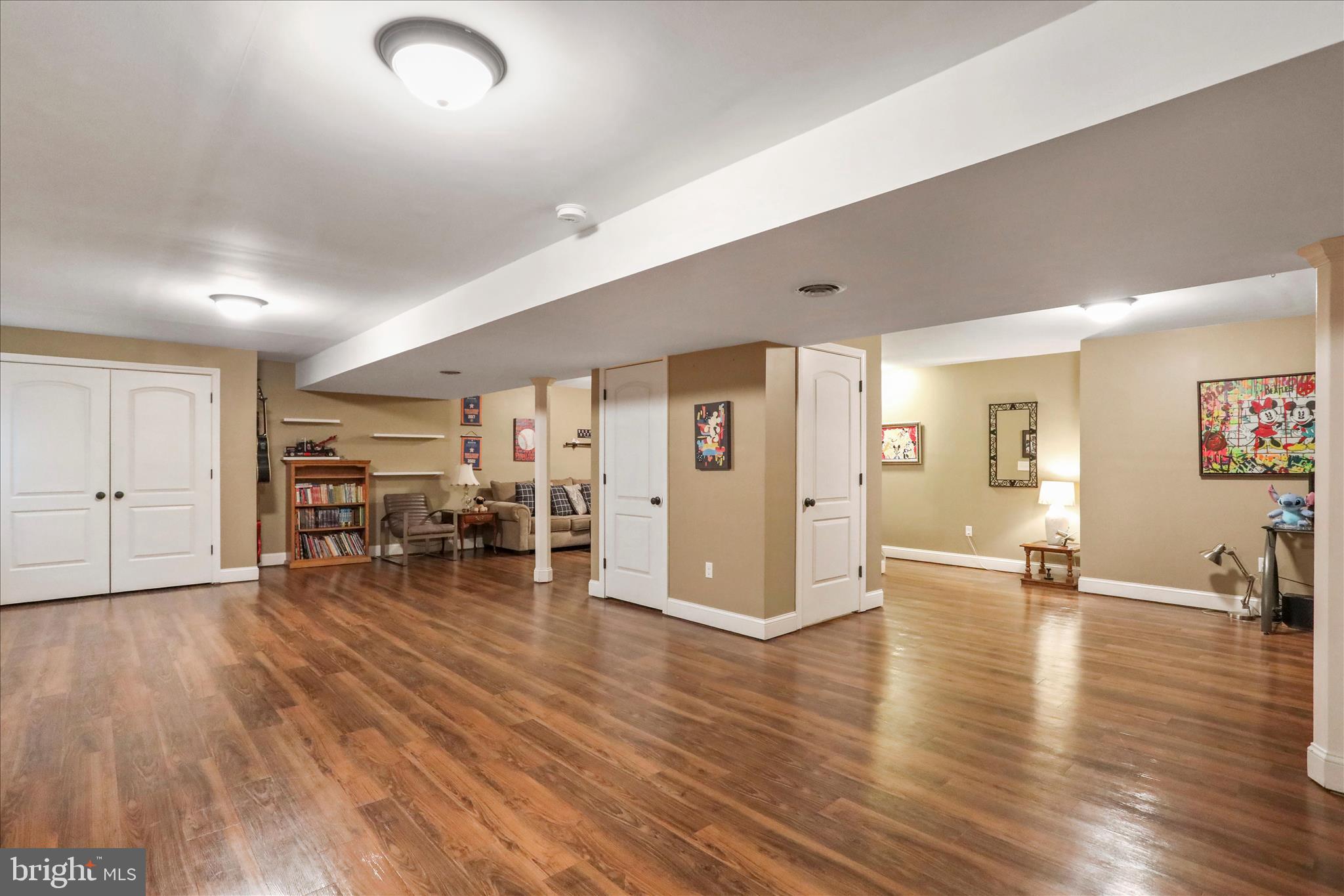 ROLLING HILLS ESTATES - Residential