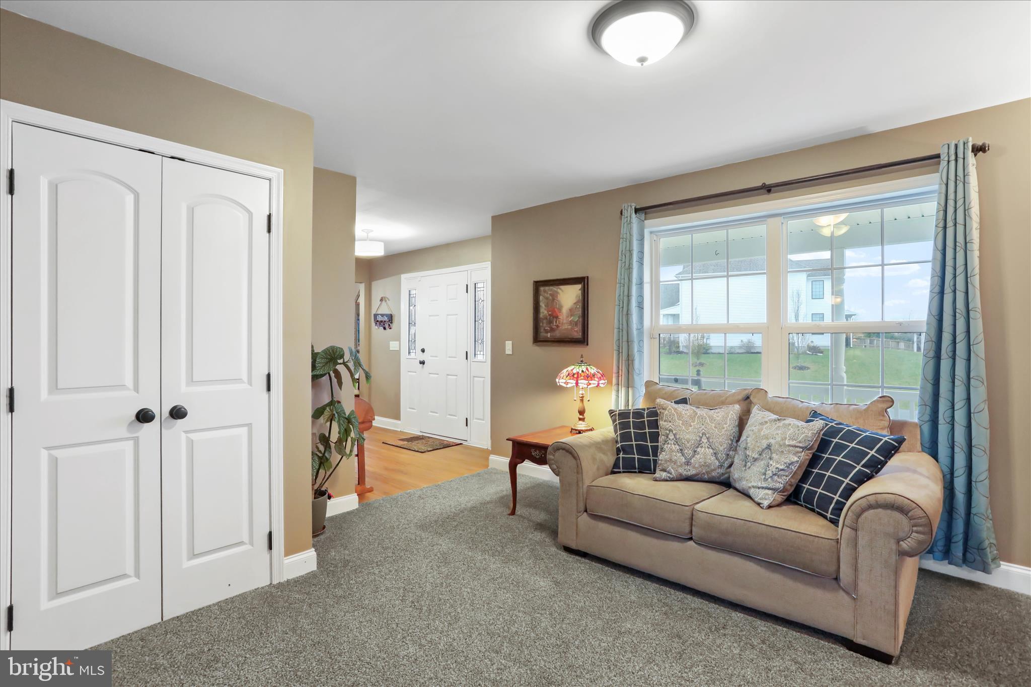 ROLLING HILLS ESTATES - Residential