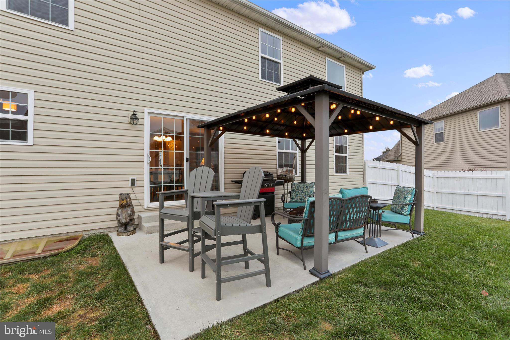 ROLLING HILLS ESTATES - Residential