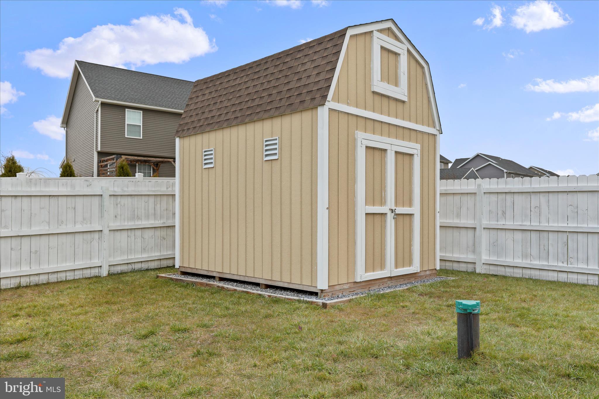 ROLLING HILLS ESTATES - Residential