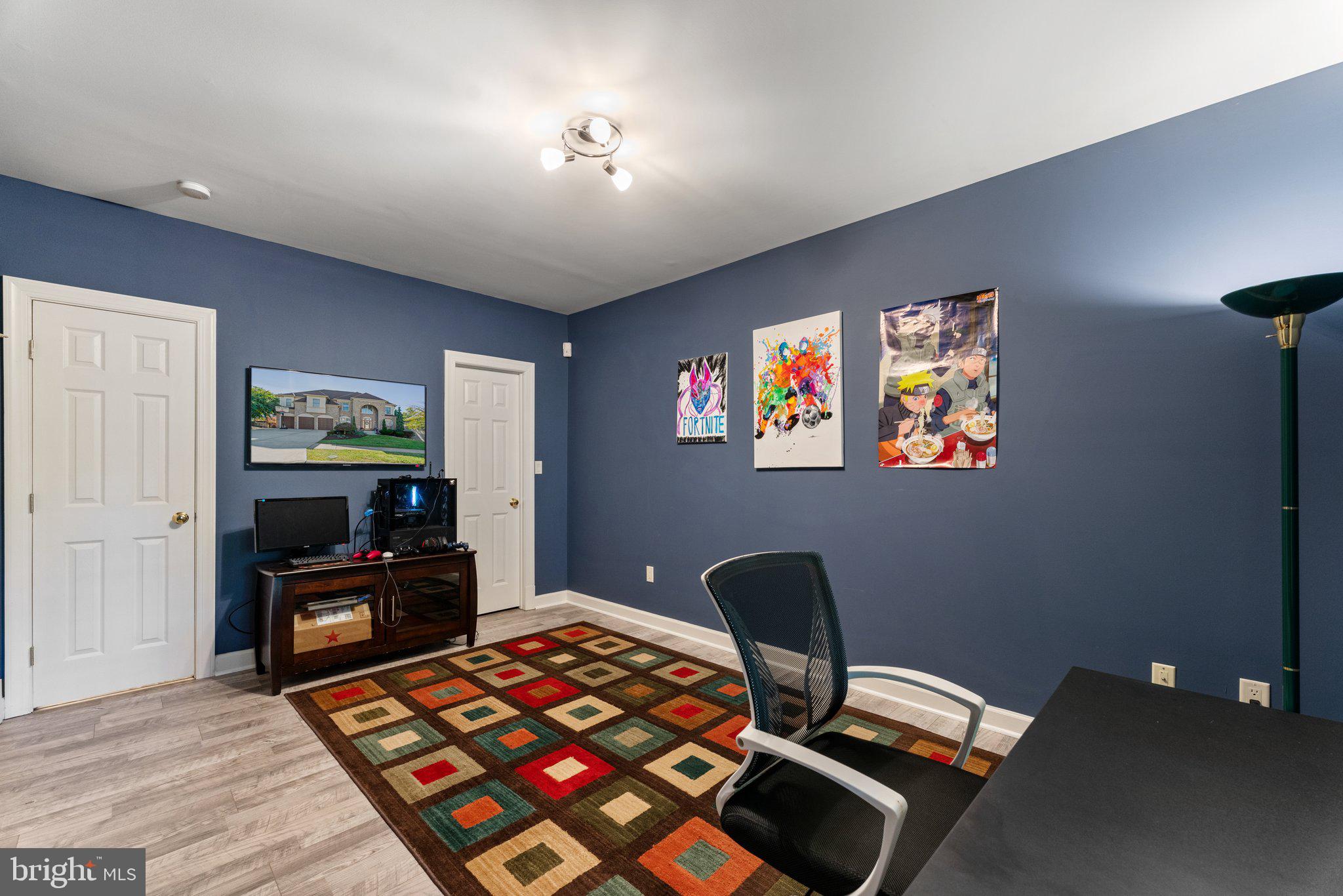 ASHBURN FARM - Residential