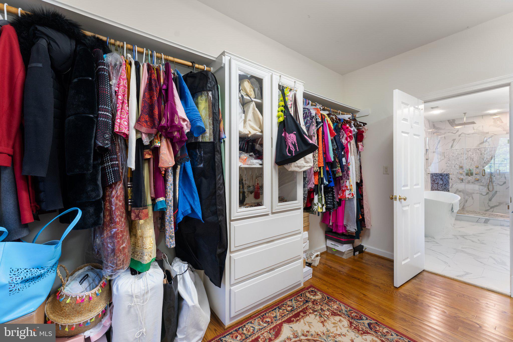 ASHBURN FARM - Residential