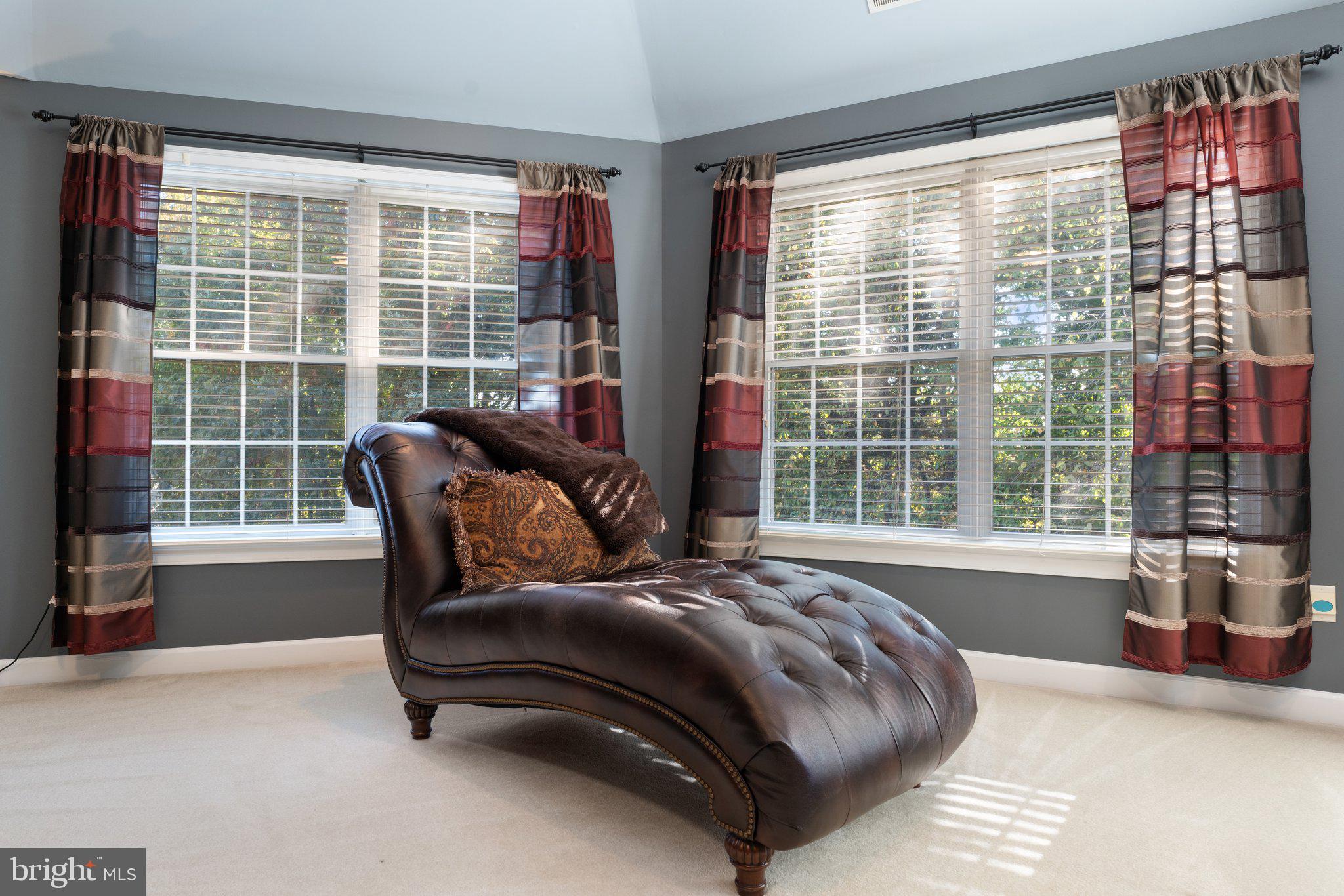 ASHBURN FARM - Residential