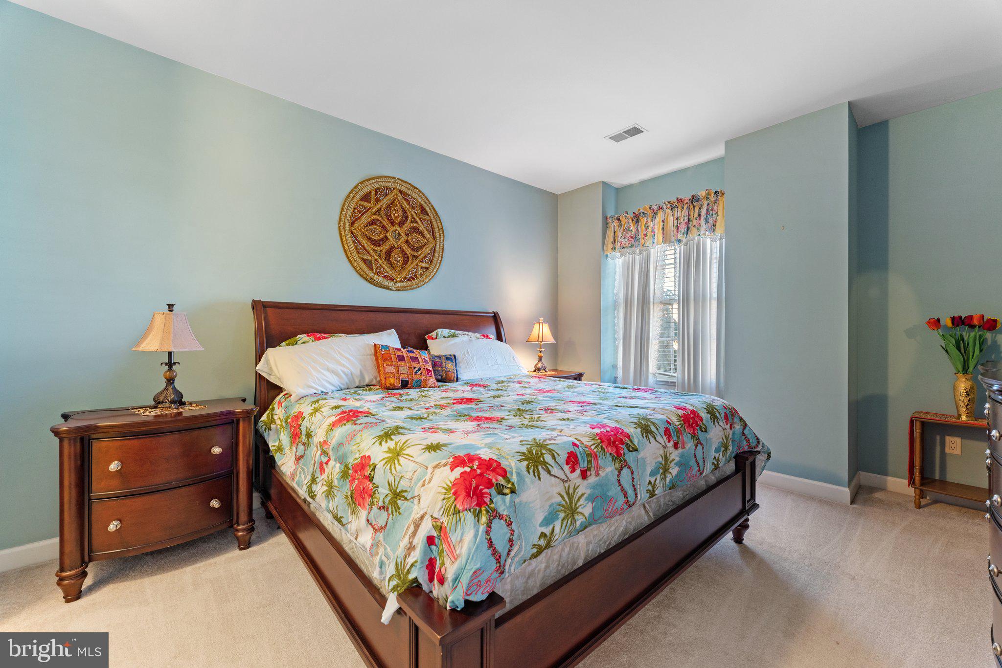 ASHBURN FARM - Residential