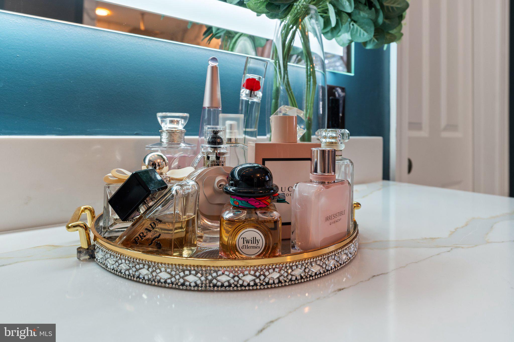 ASHBURN FARM - Residential