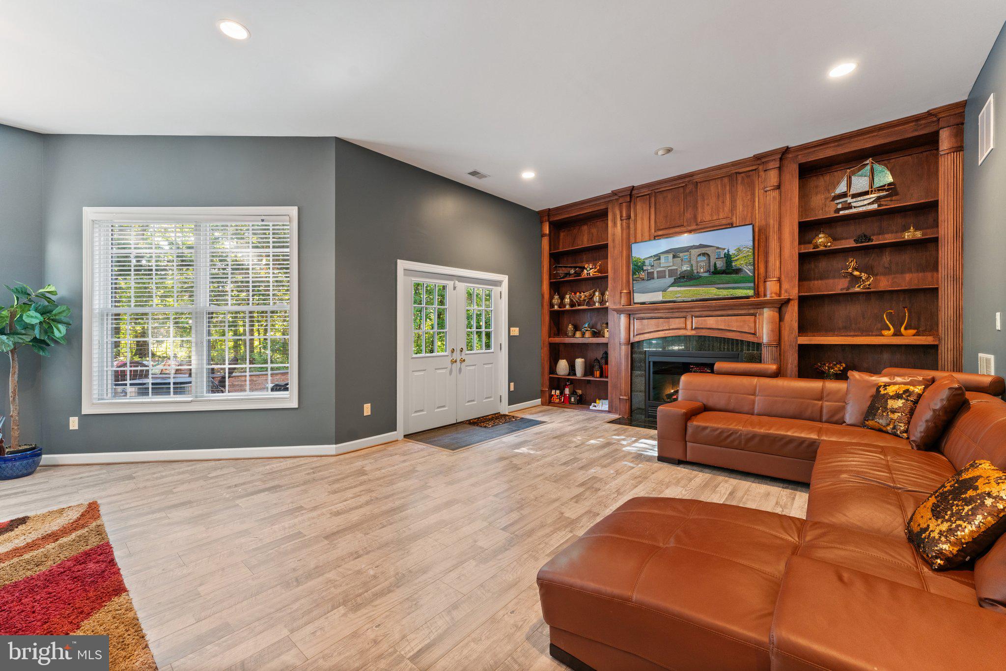 ASHBURN FARM - Residential