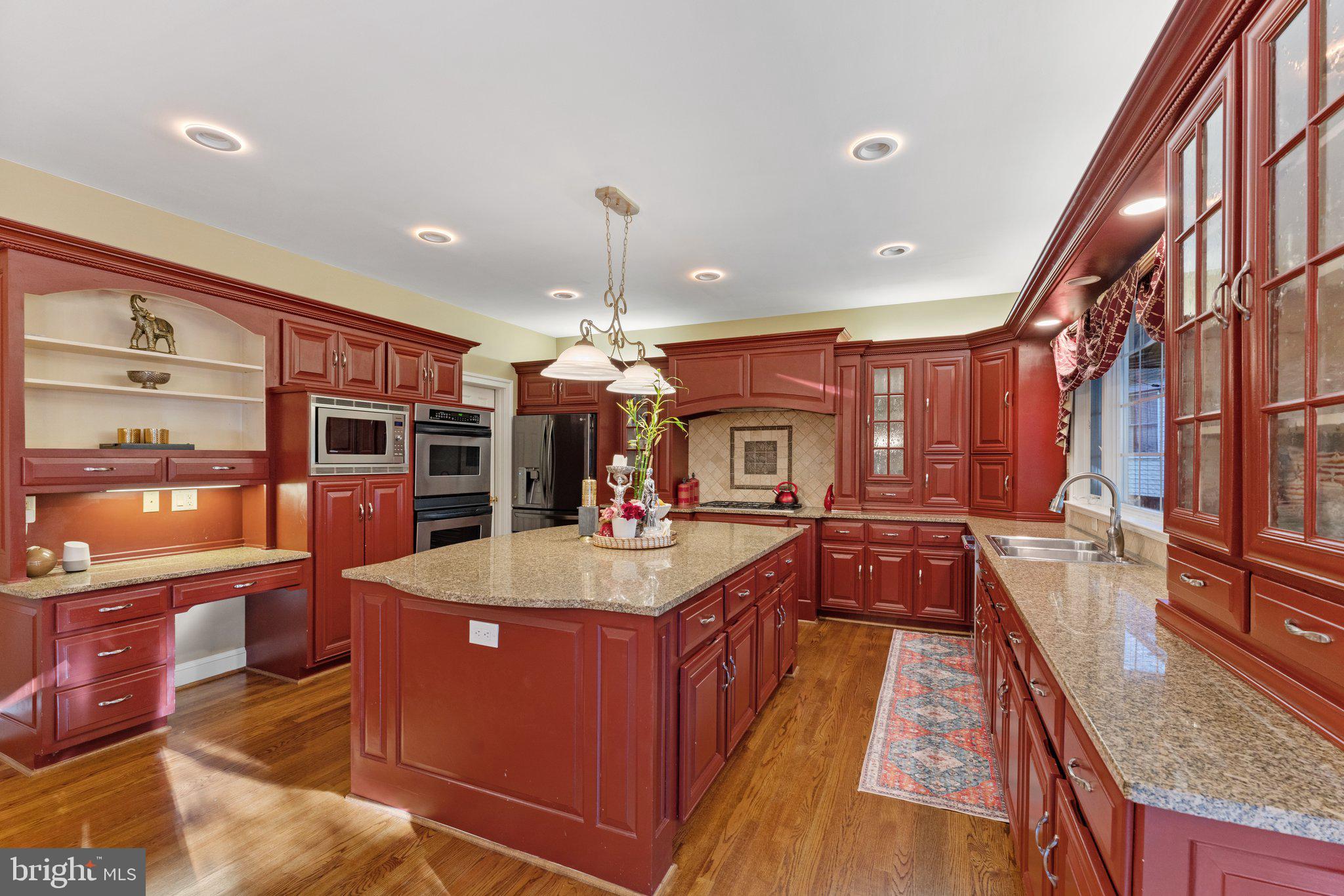 ASHBURN FARM - Residential