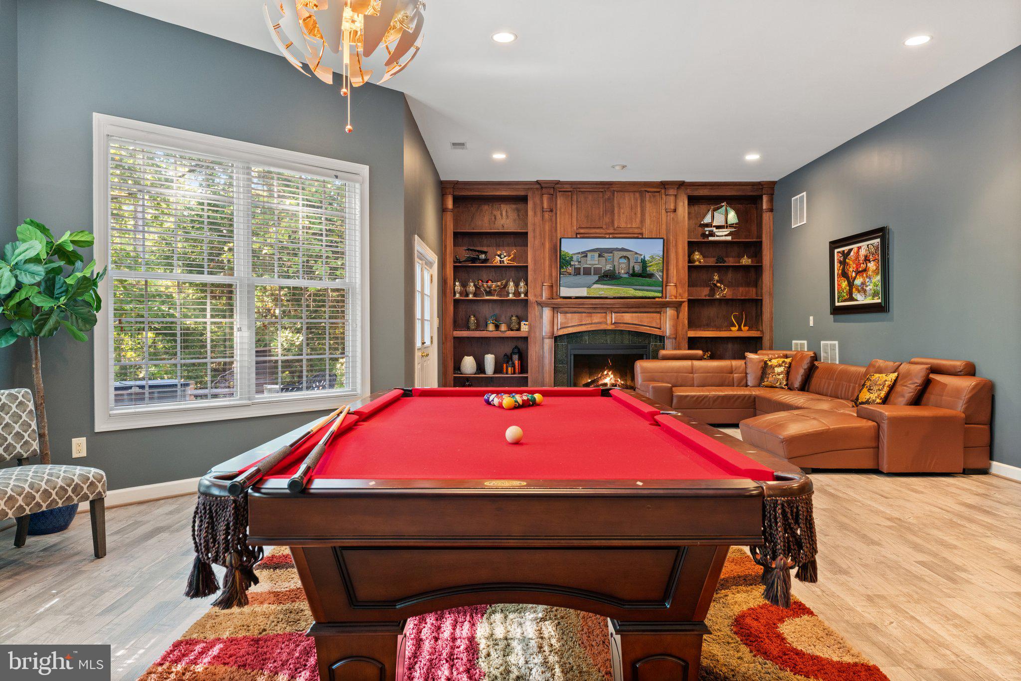 ASHBURN FARM - Residential