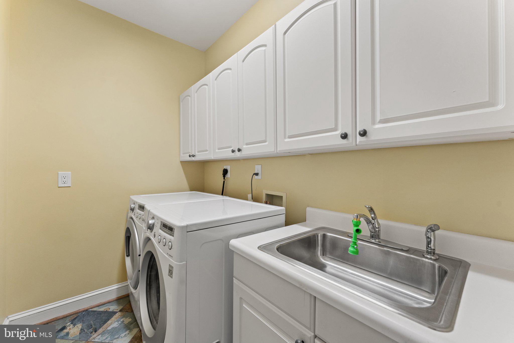 ASHBURN FARM - Residential