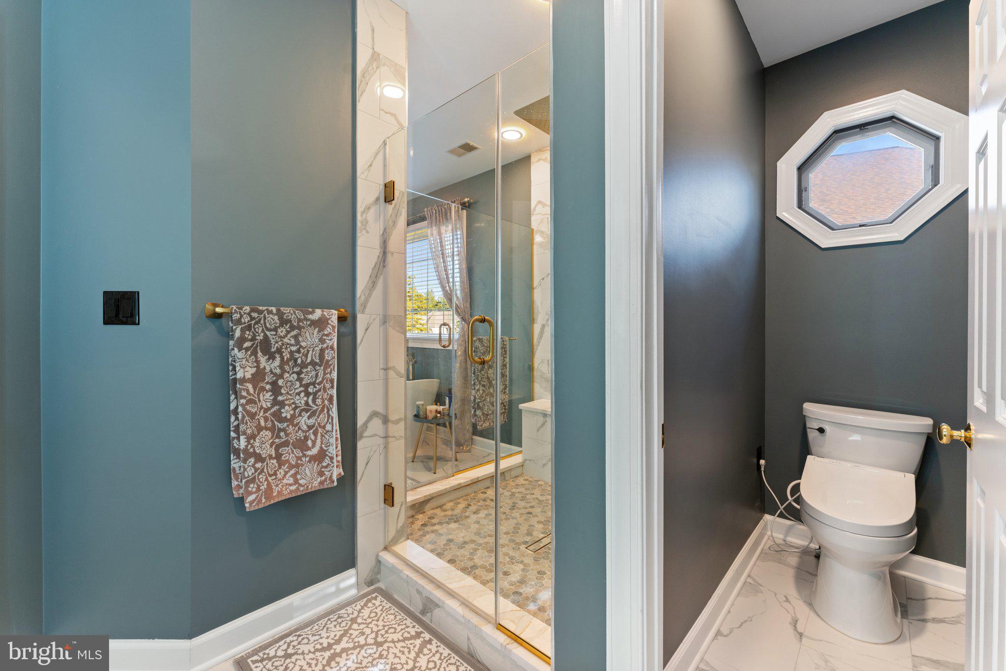 ASHBURN FARM - Residential