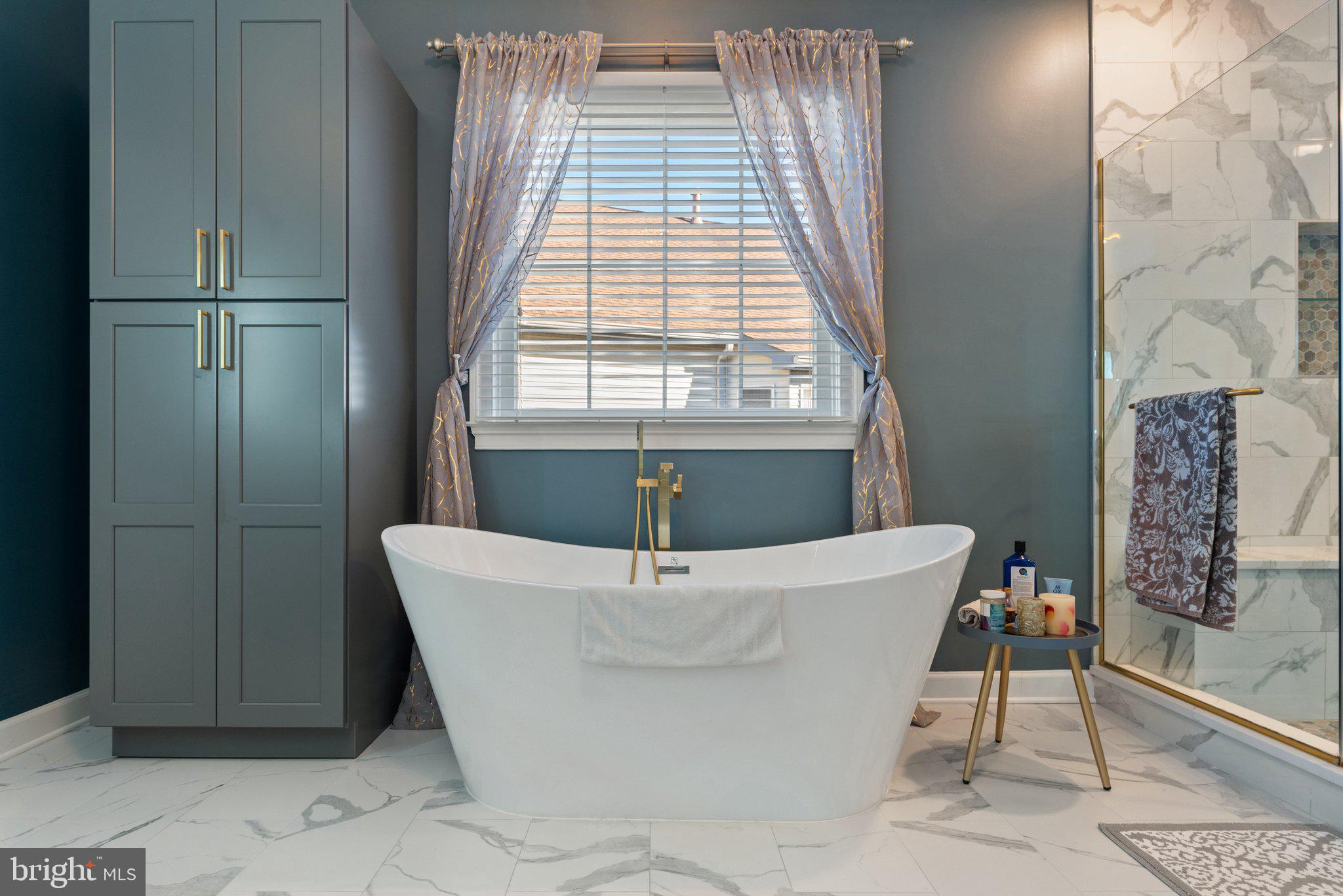 ASHBURN FARM - Residential