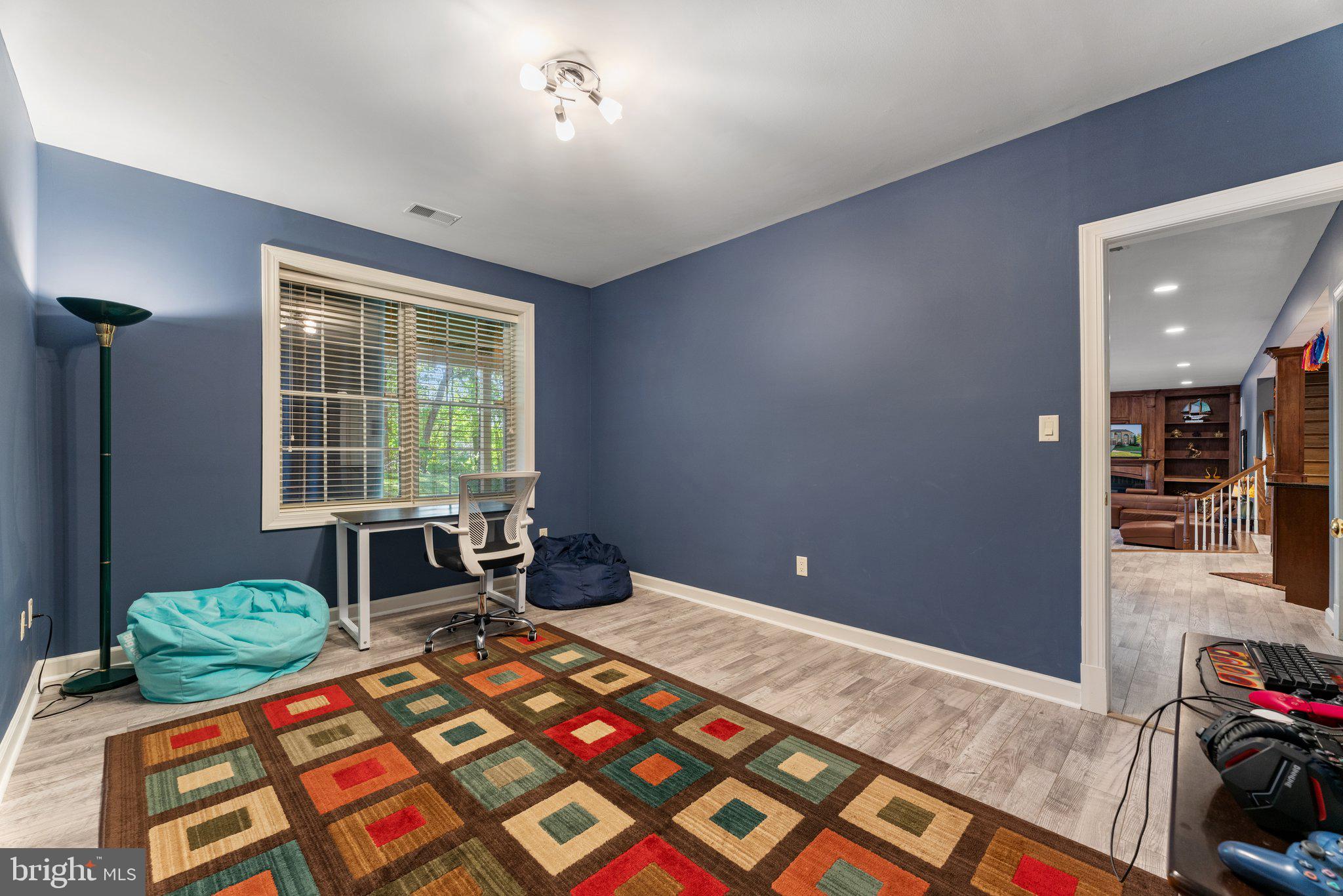 ASHBURN FARM - Residential