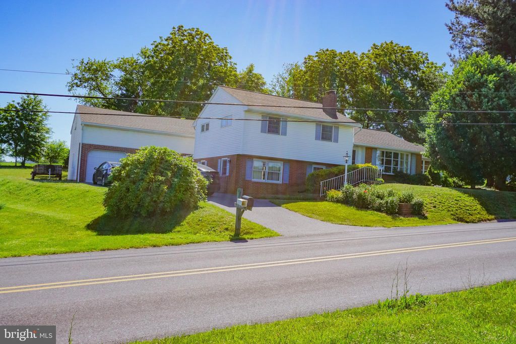 Photo of 379 Hilldale Road, HOLTWOOD, PA 17532 (MLS # PALA2090186)