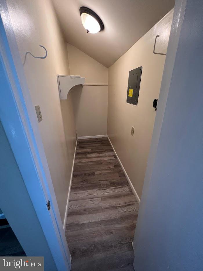 LAUREL SPRINGS - Residential