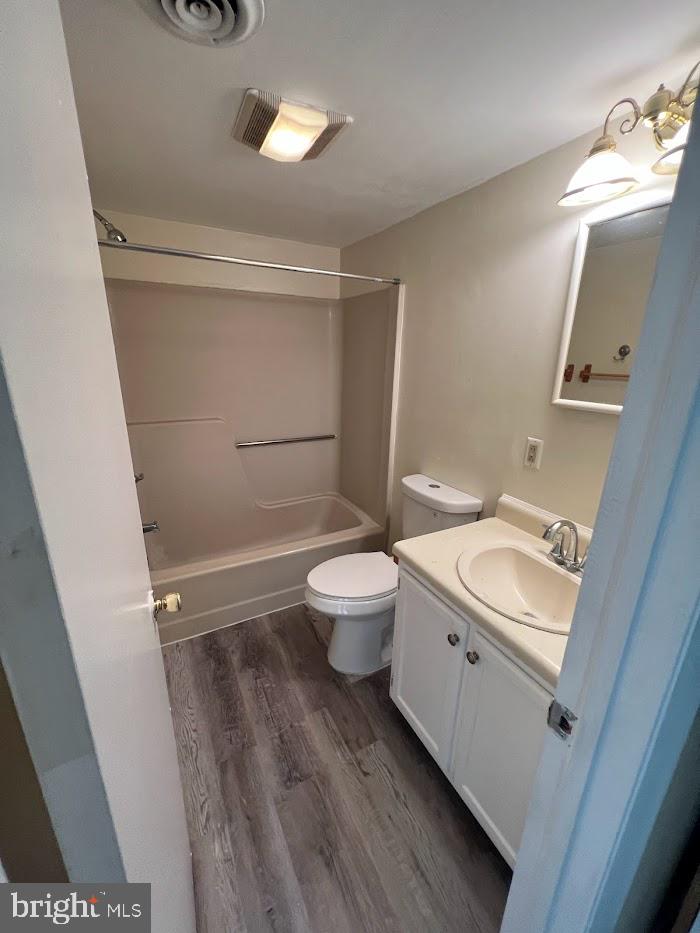 LAUREL SPRINGS - Residential